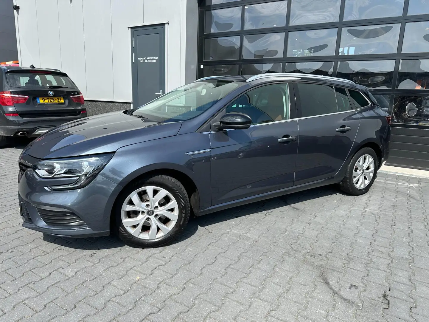 Renault Megane Estate 1.3 TCe Limited VOL LEDEREN interieur en vo Grijs - 2