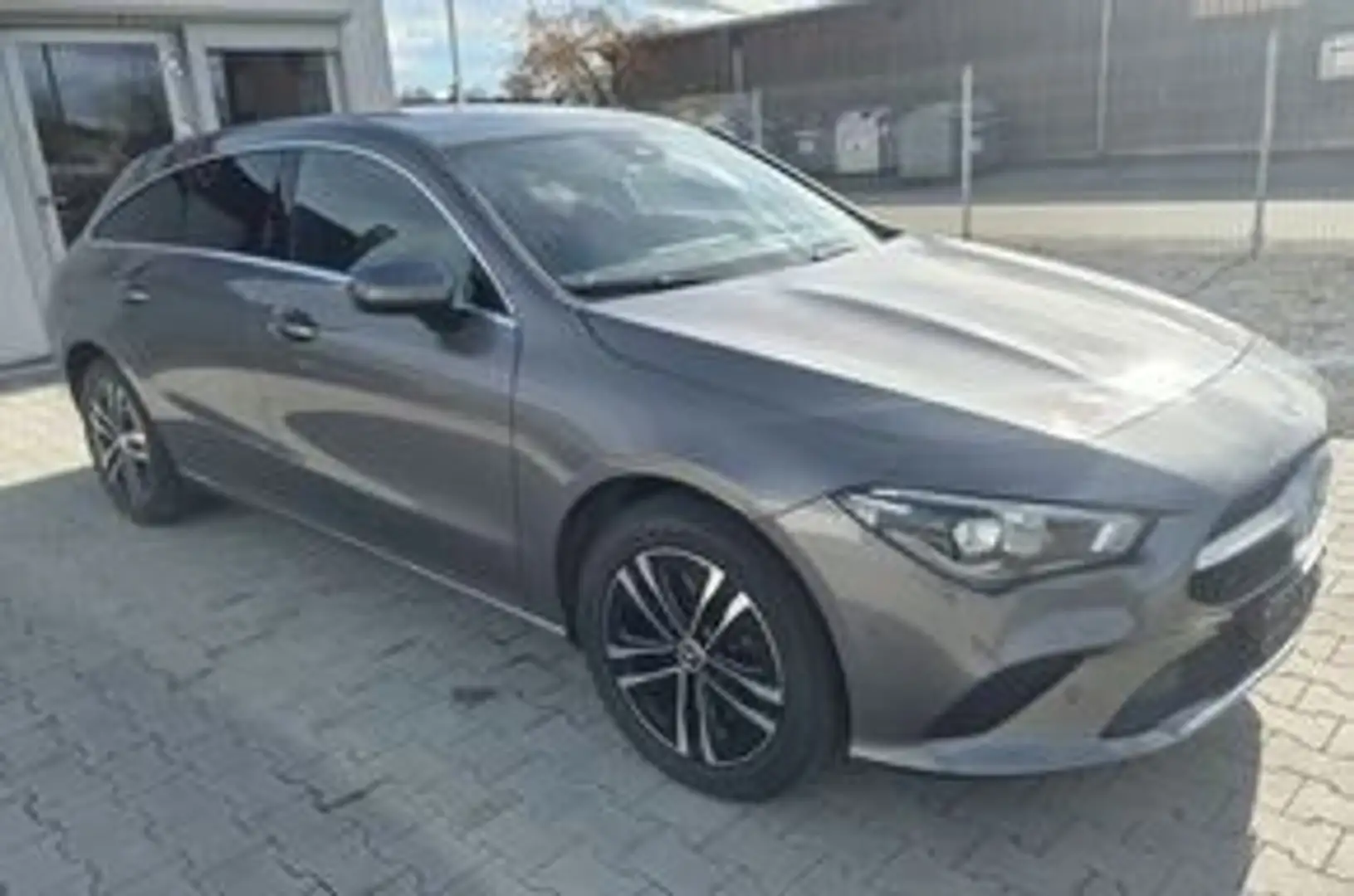 Mercedes-Benz CLA 250 CLA -Klasse Shooting Brake CLA 250 e Grau - 2