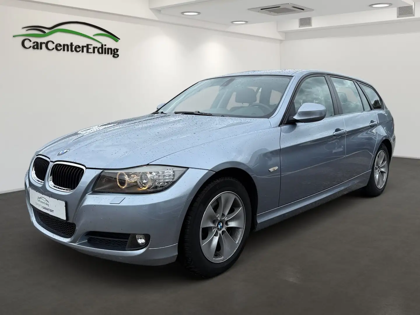 BMW 320 dTouring*BiXenon*Navigation*PDC*Tempomat* Blue - 1