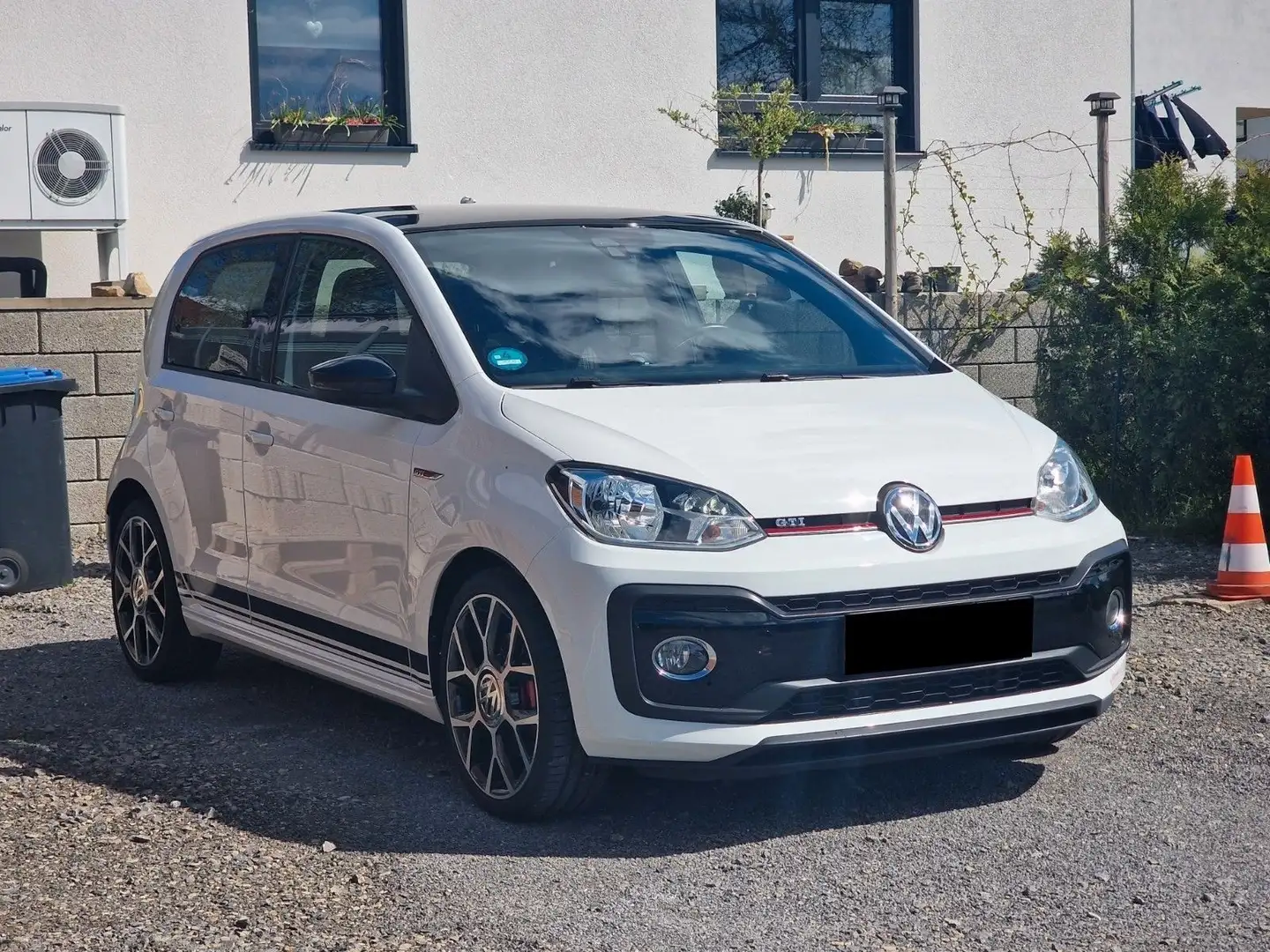 Volkswagen up! GTI 1.0TSI 4Türen beats Sitzhz PDC maps+more Nebel Weiß - 2