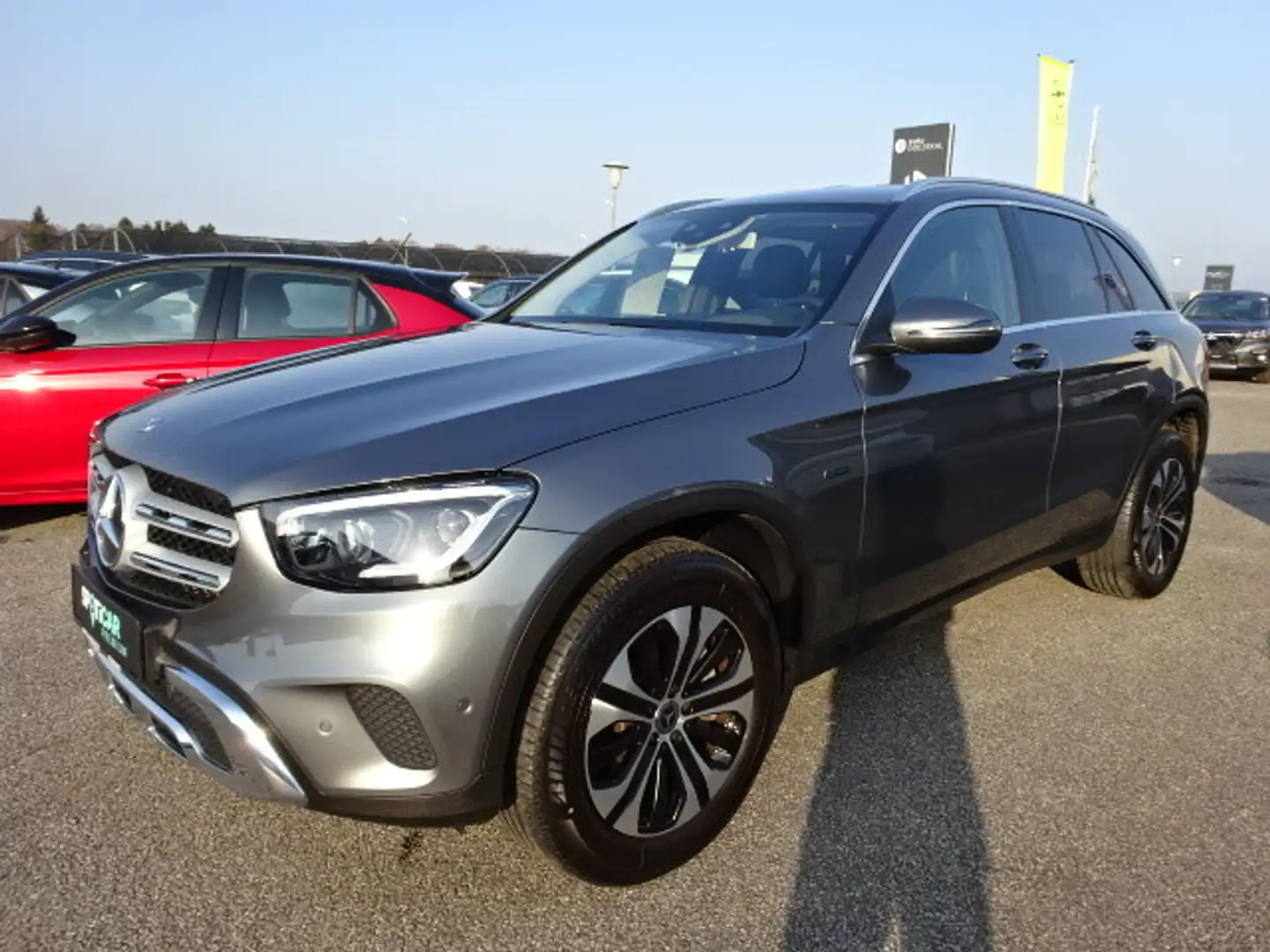 Mercedes-Benz GLC 300 e PHEV 4Matic Grau - 2