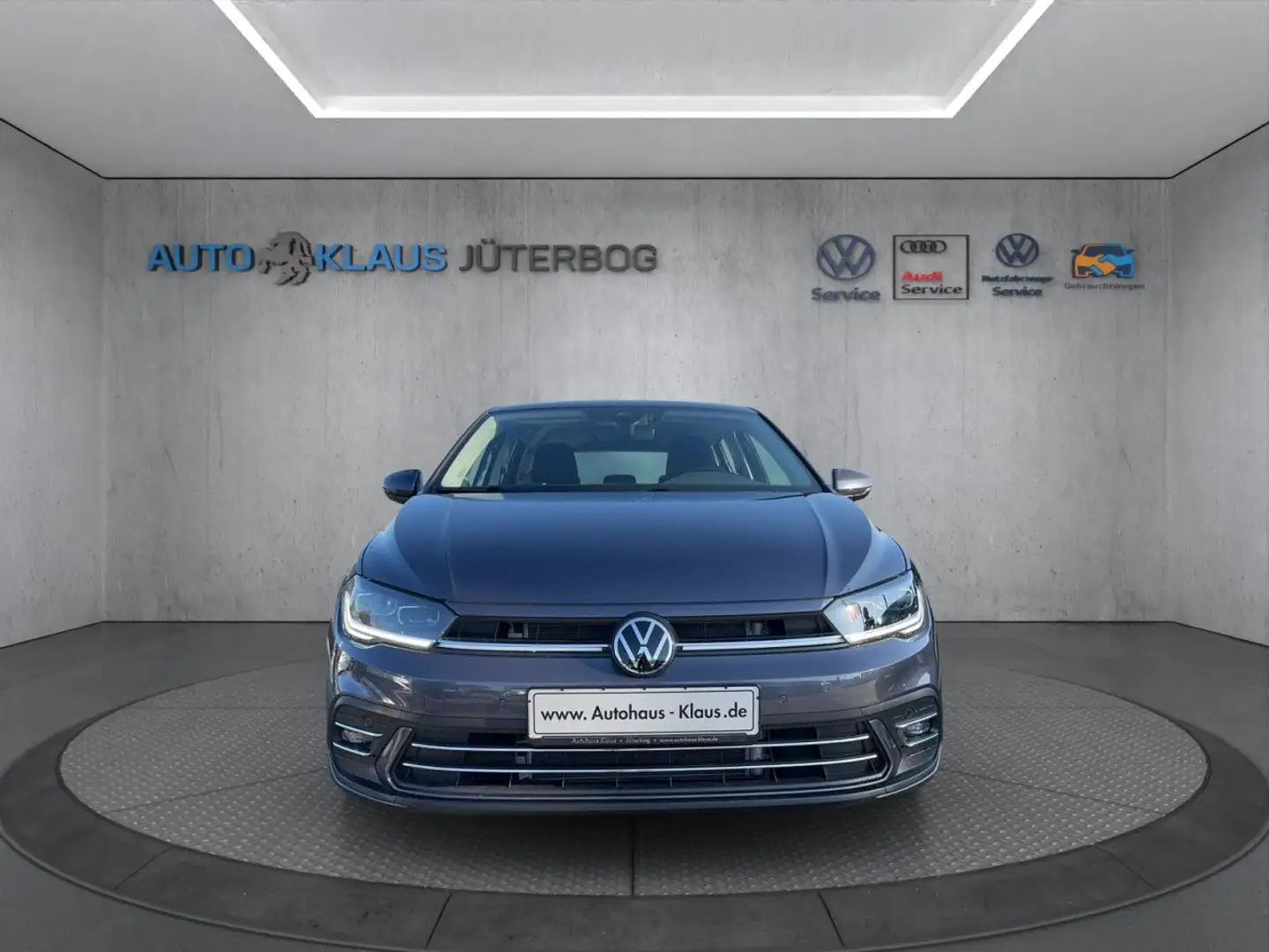 Volkswagen Polo TSI Style DSG+Navi+LED Grau - 2