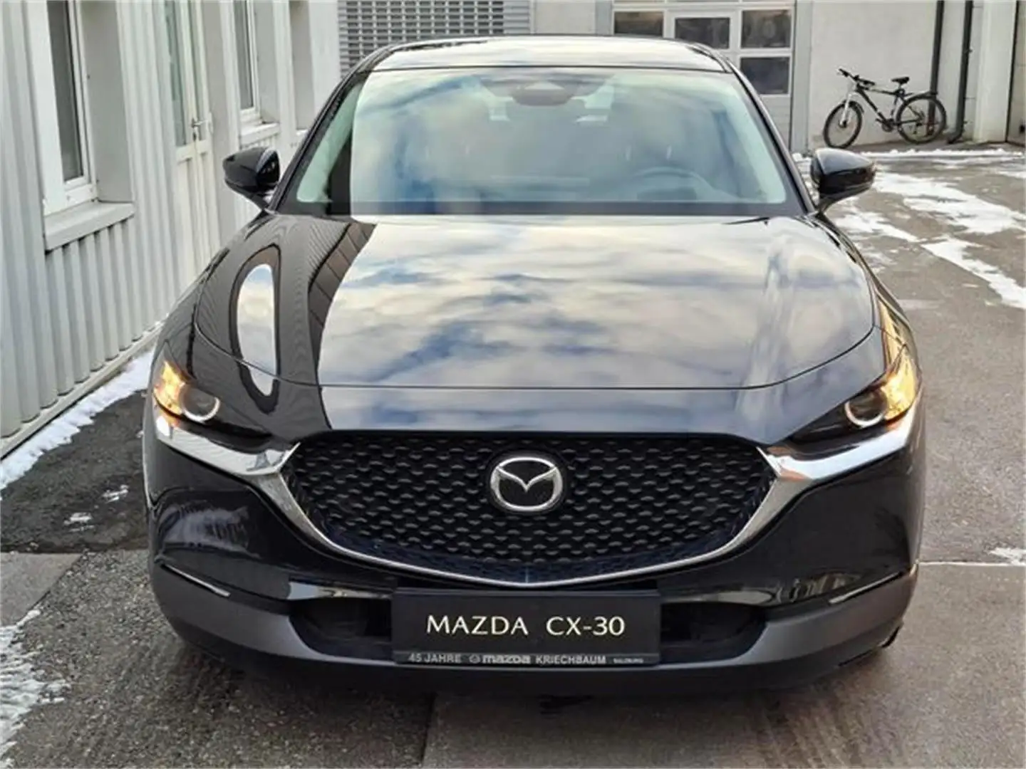 Mazda CX-30 e-Skyactive G140 Centre-Line Schwarz - 2
