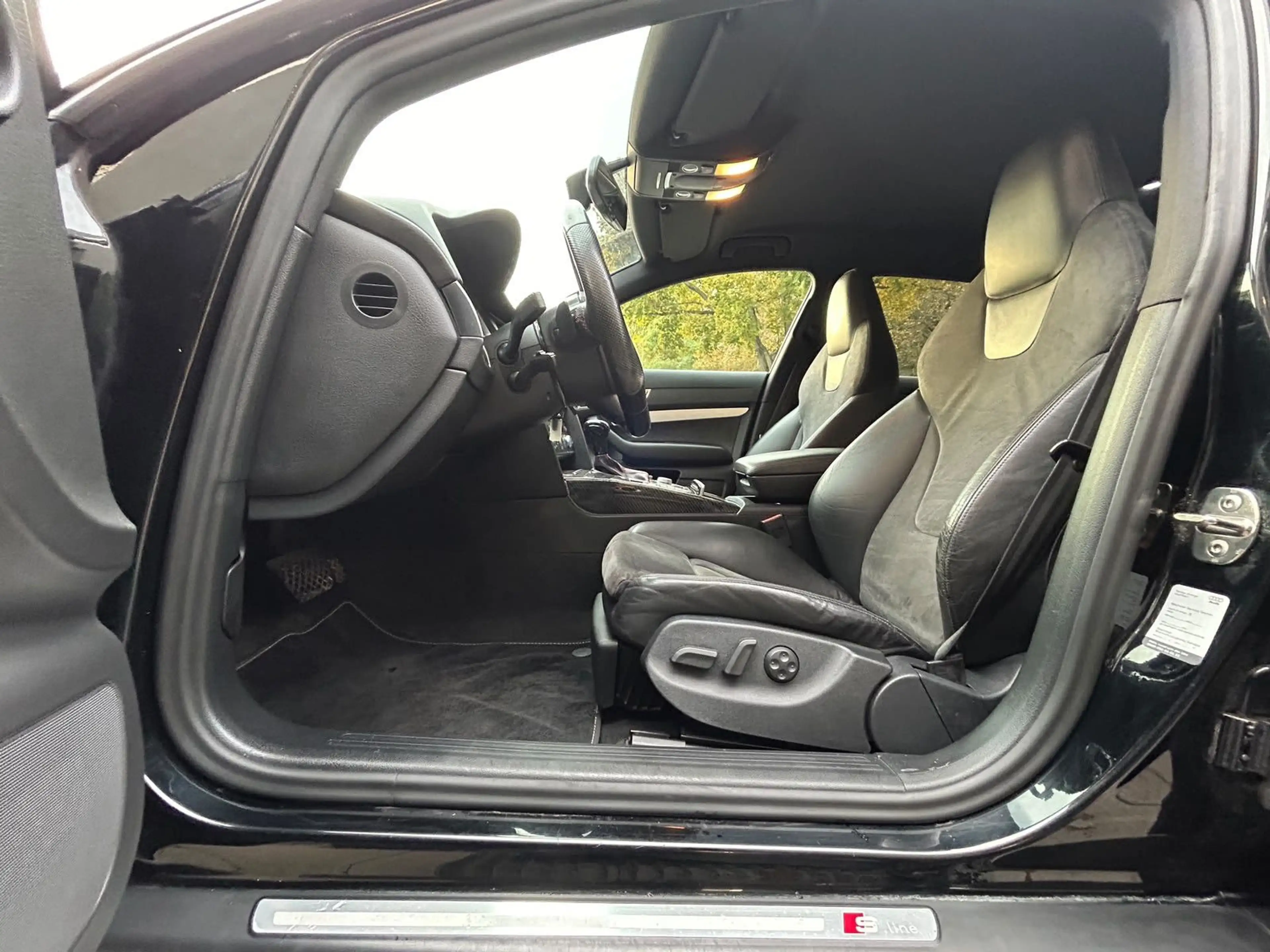 Audi A6 Avant 3.0 TDI quattro/3x S-LINE/ACC/ALCTR/LED — photo 13