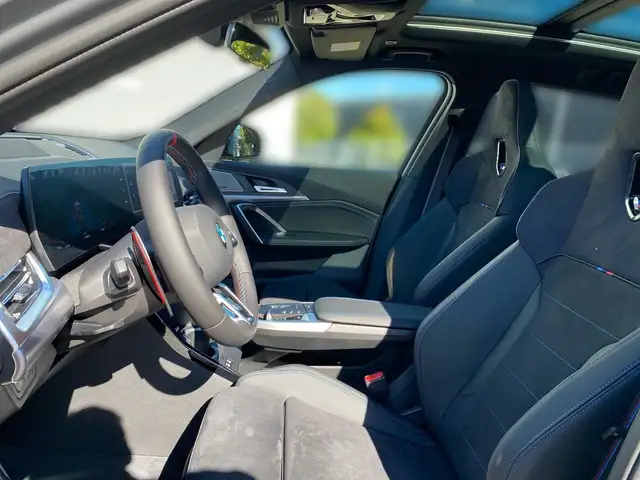 BMW X1 view 7