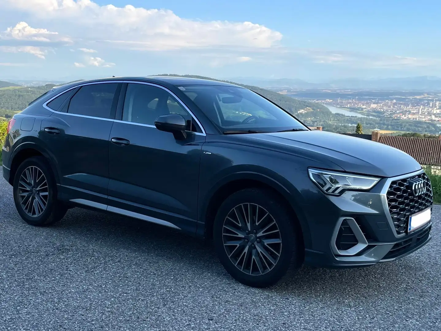 Audi Q3 Q3 Sportback 35 TFSI S-Line S-Line Grau - 1