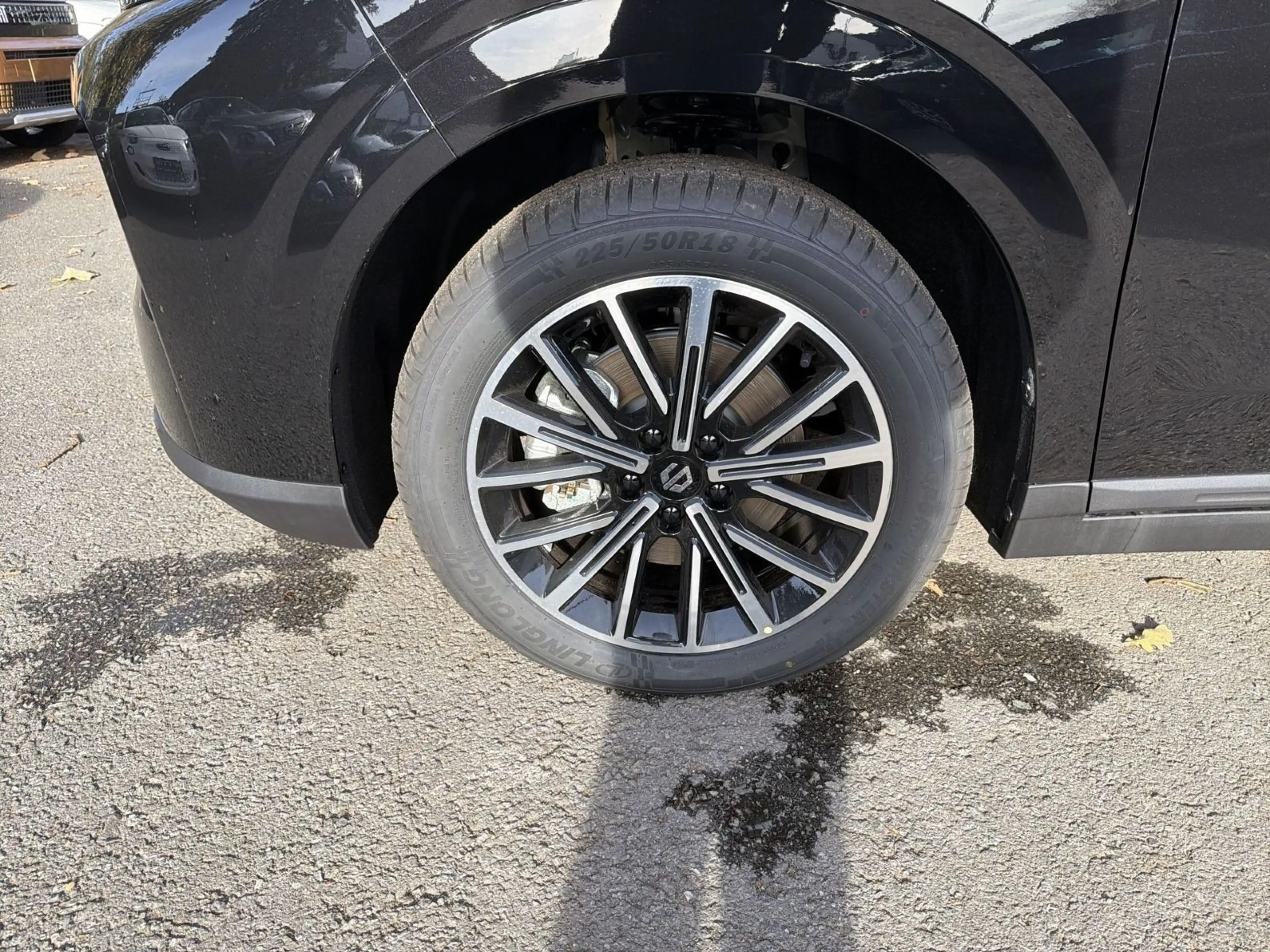 Leapmotor B10 BEV 67,1 kWh Design ProMax — photo 10