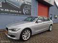 BMW 320 3-serie 320i Upgrade Edition 184pk Automaat. NL-Au Grau - thumbnail 2