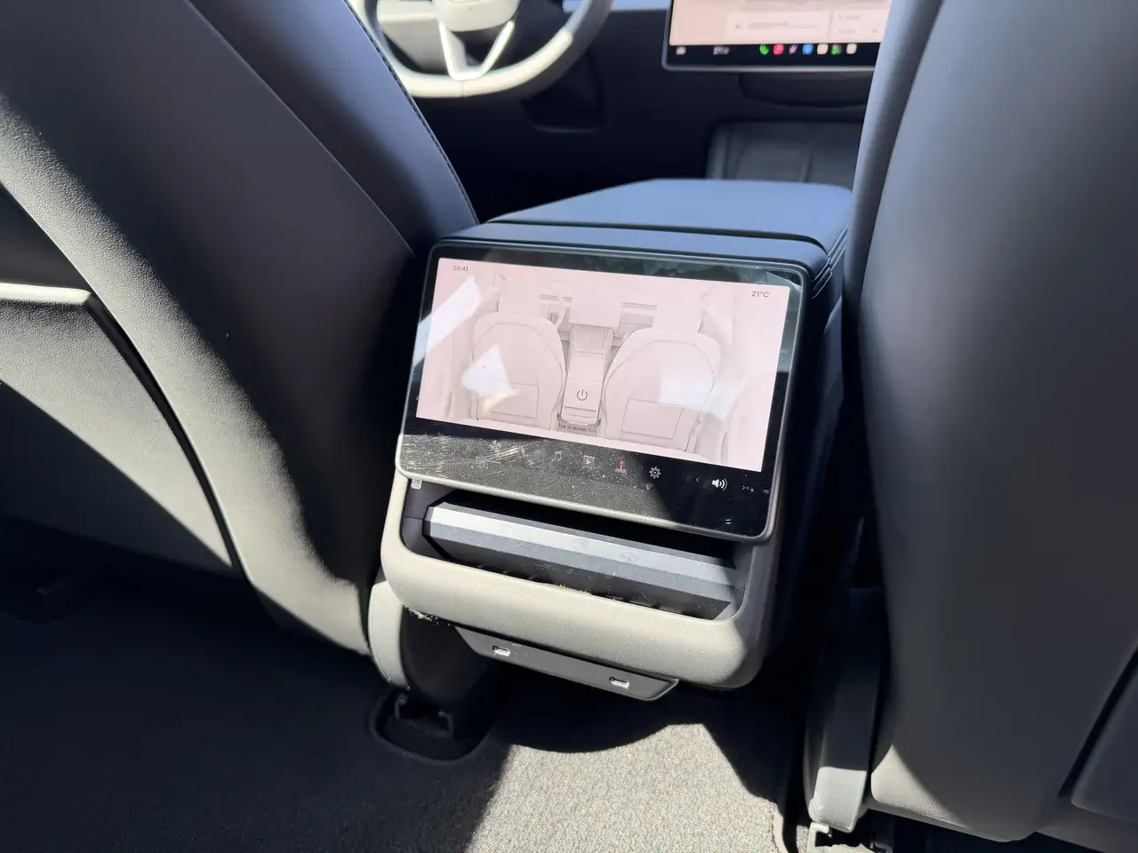 Tesla Model 3 fotografie Tesla Model 3