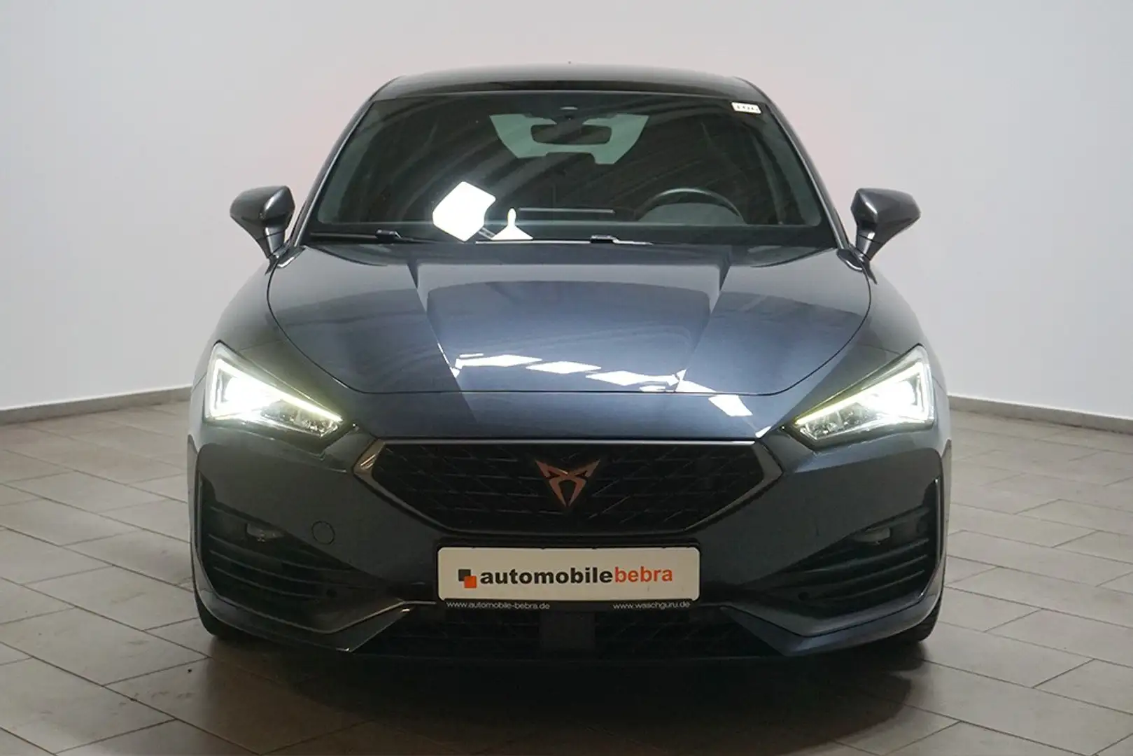 CUPRA Leon 2.0TSI Cupra Navi LED Pano Virtual 19 Grau - 2