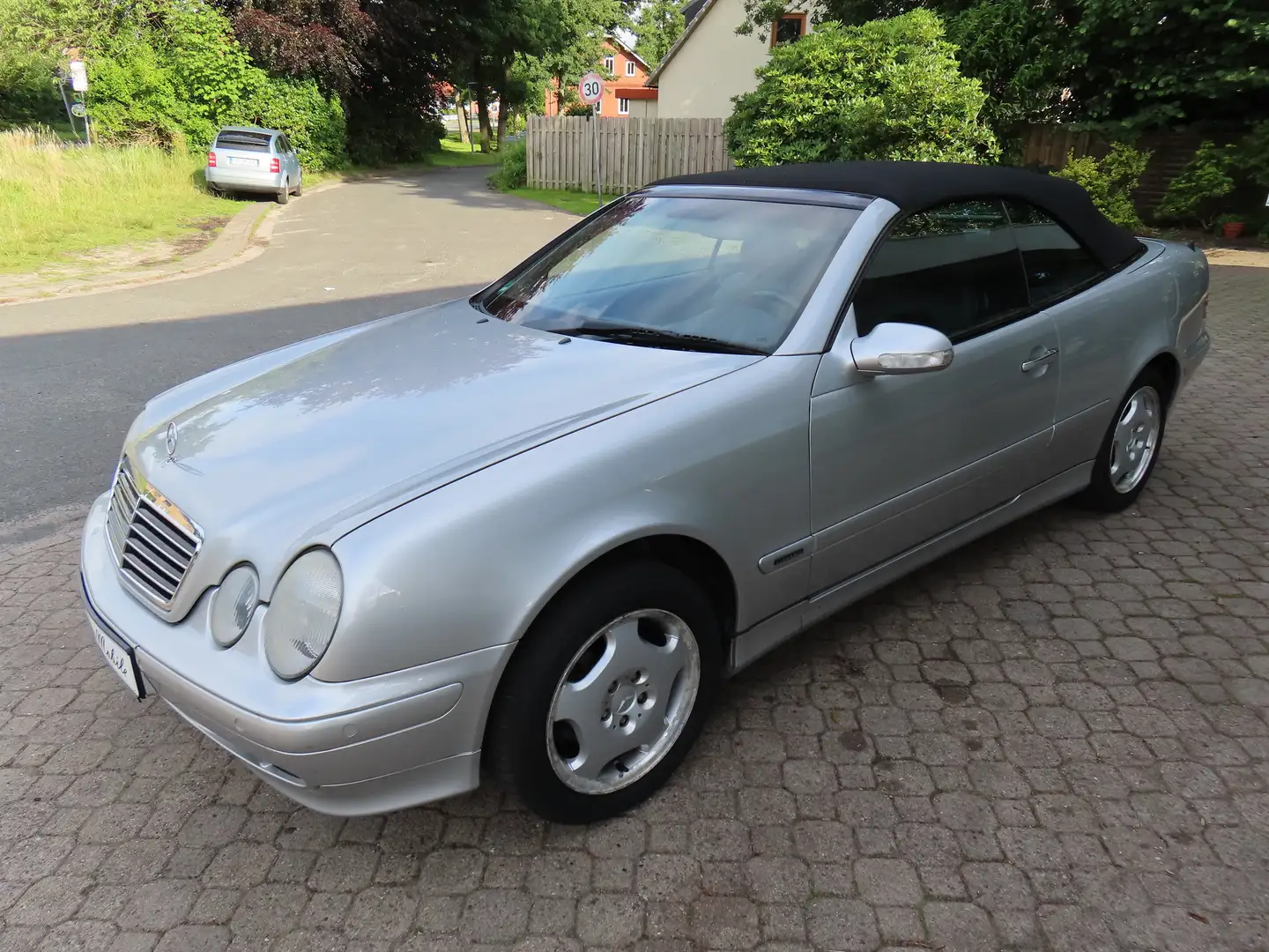 Mercedes-Benz CLK 200 Cabrio Elegance*nur 150 TKM*HU neu*AHK*Leder*Klima Argent - 2