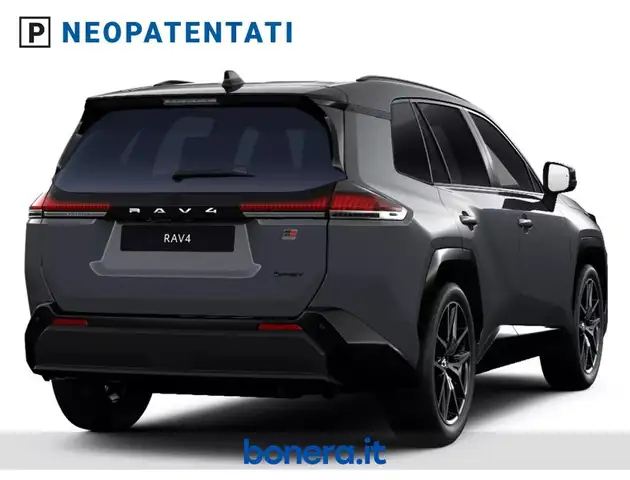 Toyota Rav4 view 3