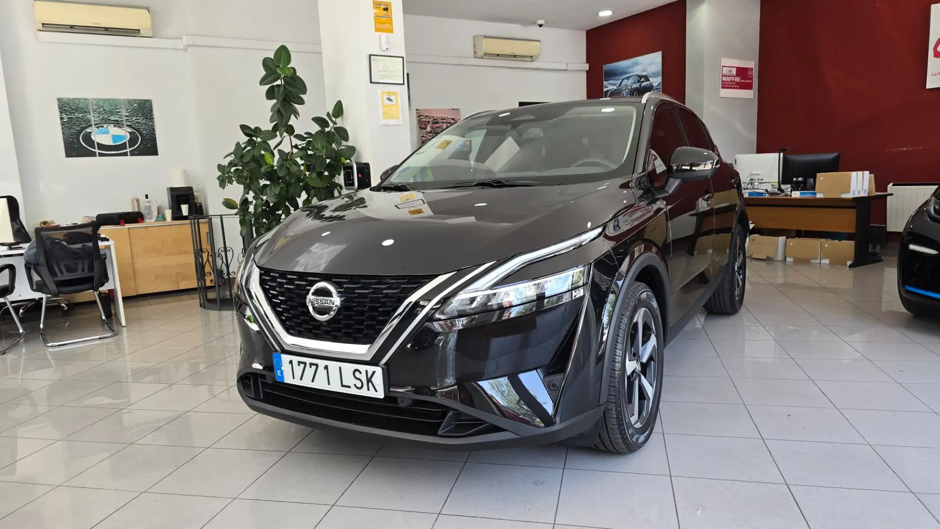 Nissan Qashqai DIG-T 103kW N-Connecta (Skyline Pack) Negro - 2