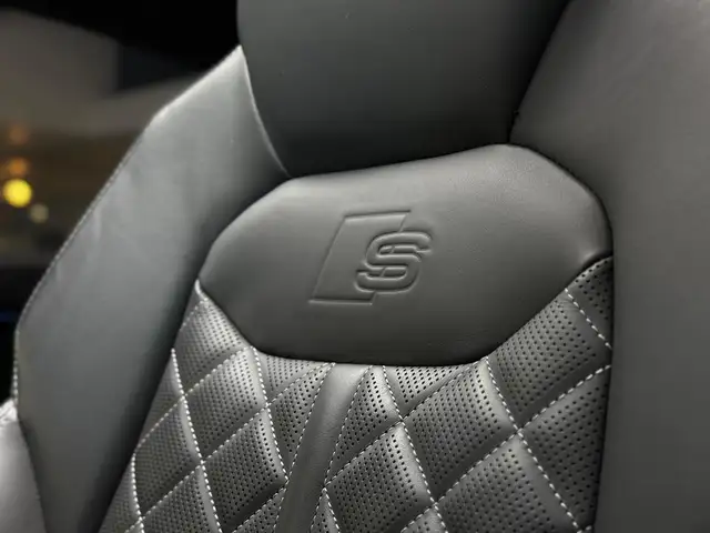 Audi SQ8 view 15