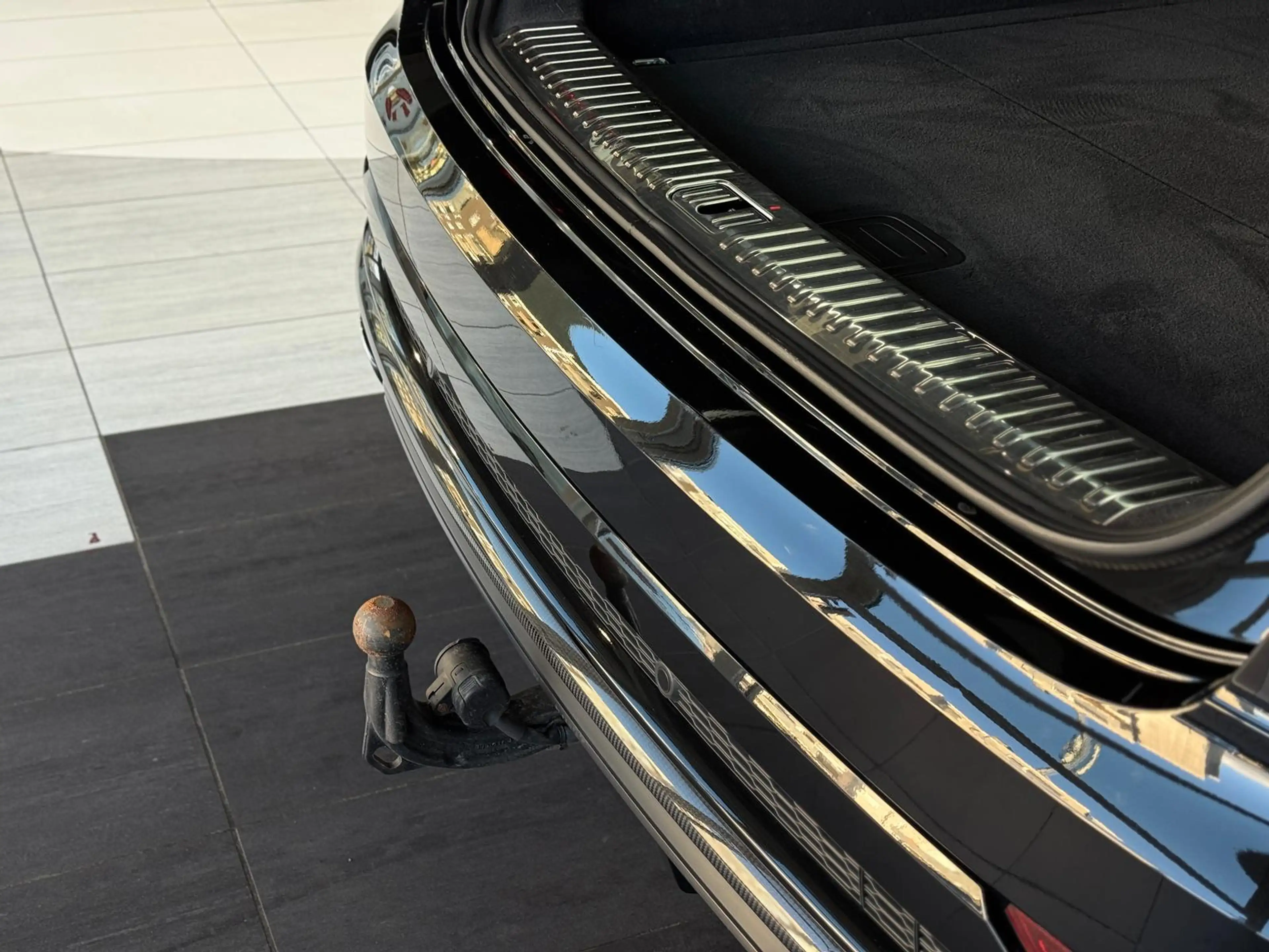 Audi SQ8 4.0 TFSI Q competition plus*Pano*HuD*B&O*23" — photo 9