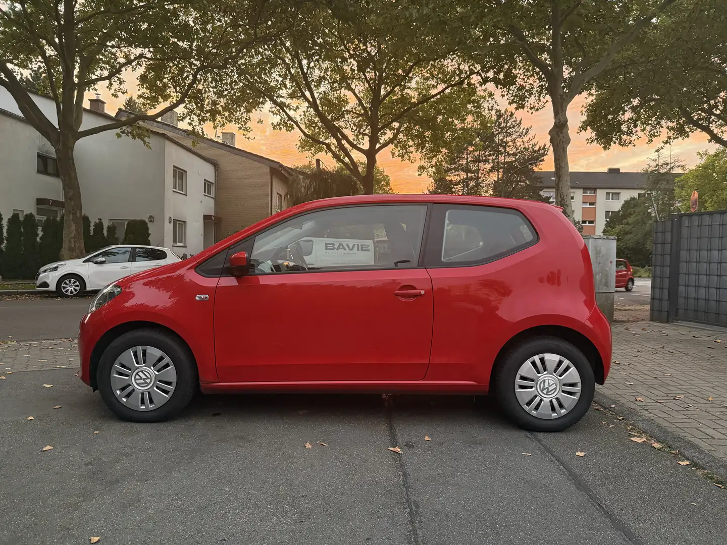 Volkswagen up! take Rot - 2