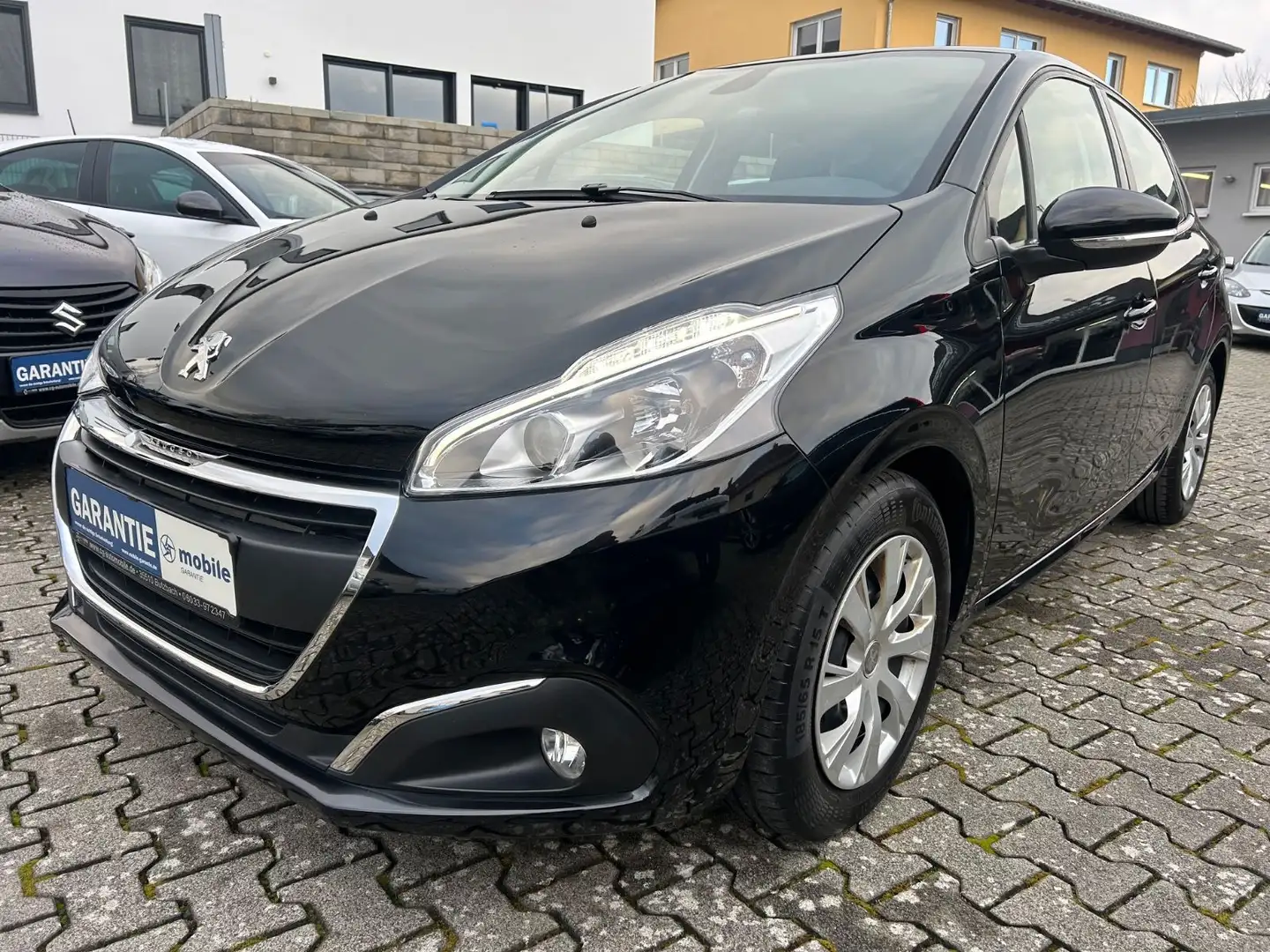 Peugeot 208 1.2 L Active ( Rückfahrkamera ) Noir - 1