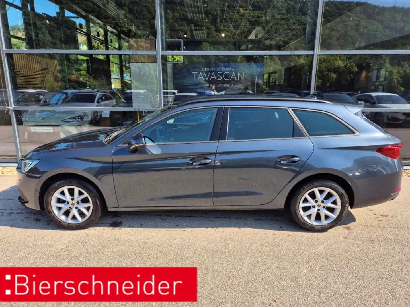 SEAT Leon Sportstourer 1.5 TSI DSG Style 5-J-GARANTIE LED KA Grau - 2