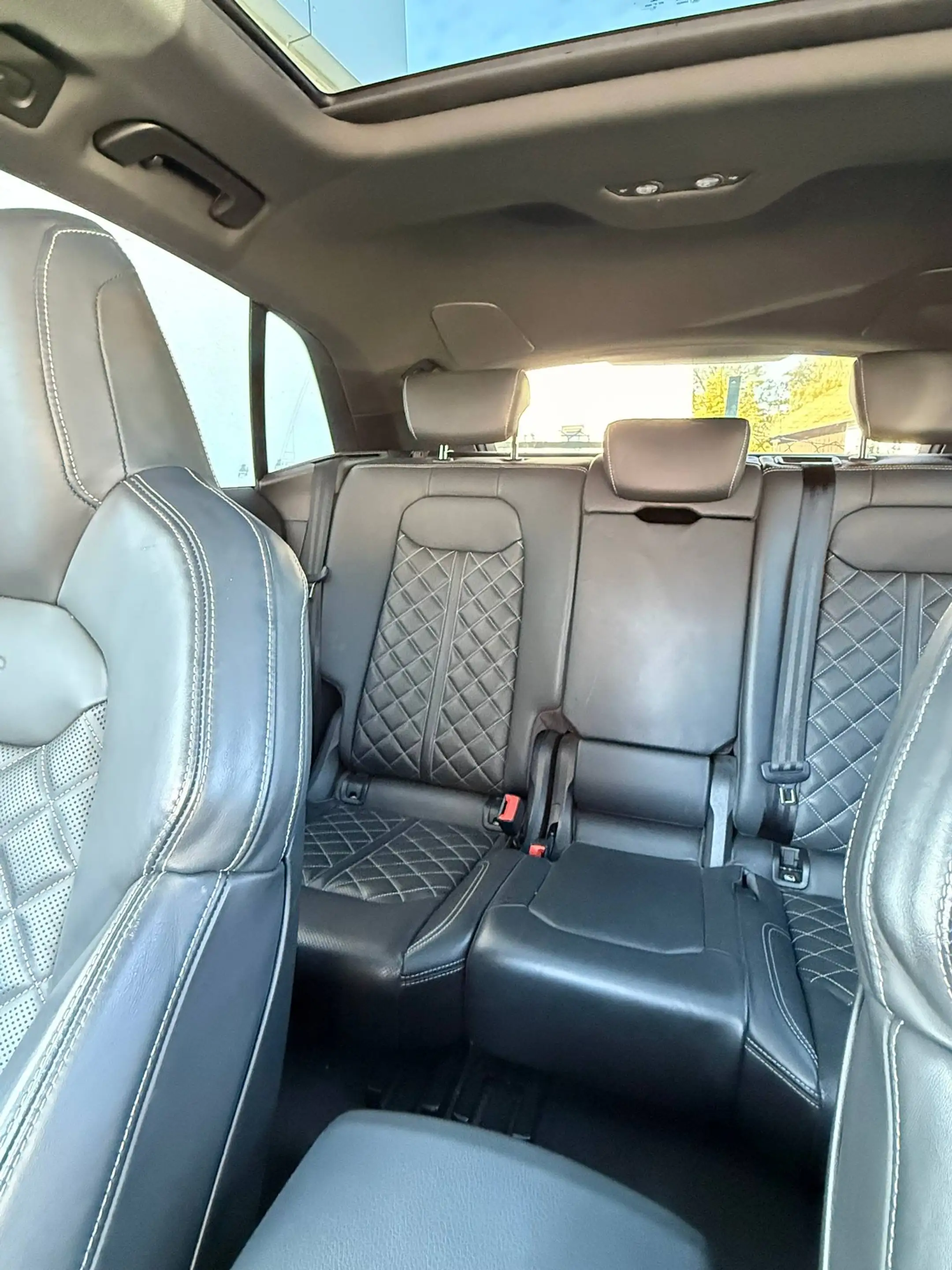 Audi SQ8 4.0 TDI quattro,AHK,Pano,360°,4xSzhg,Sitzklima,Leder,Navi, 8 fach — photo 24