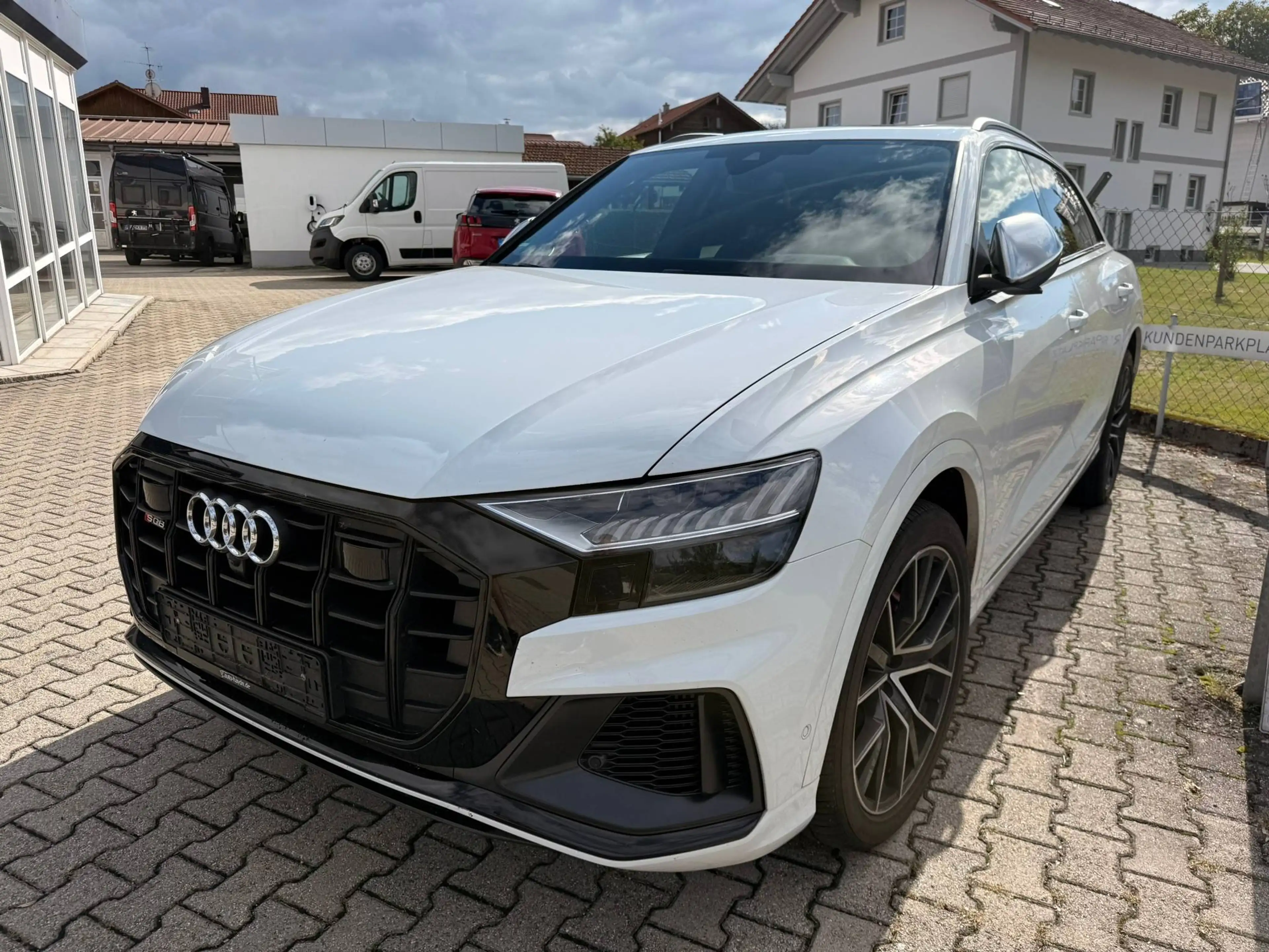 Audi SQ8 4.0 TDI quattro,AHK,Pano,360°,4xSzhg,Sitzklima,Leder,Navi, 8 fach — photo 4