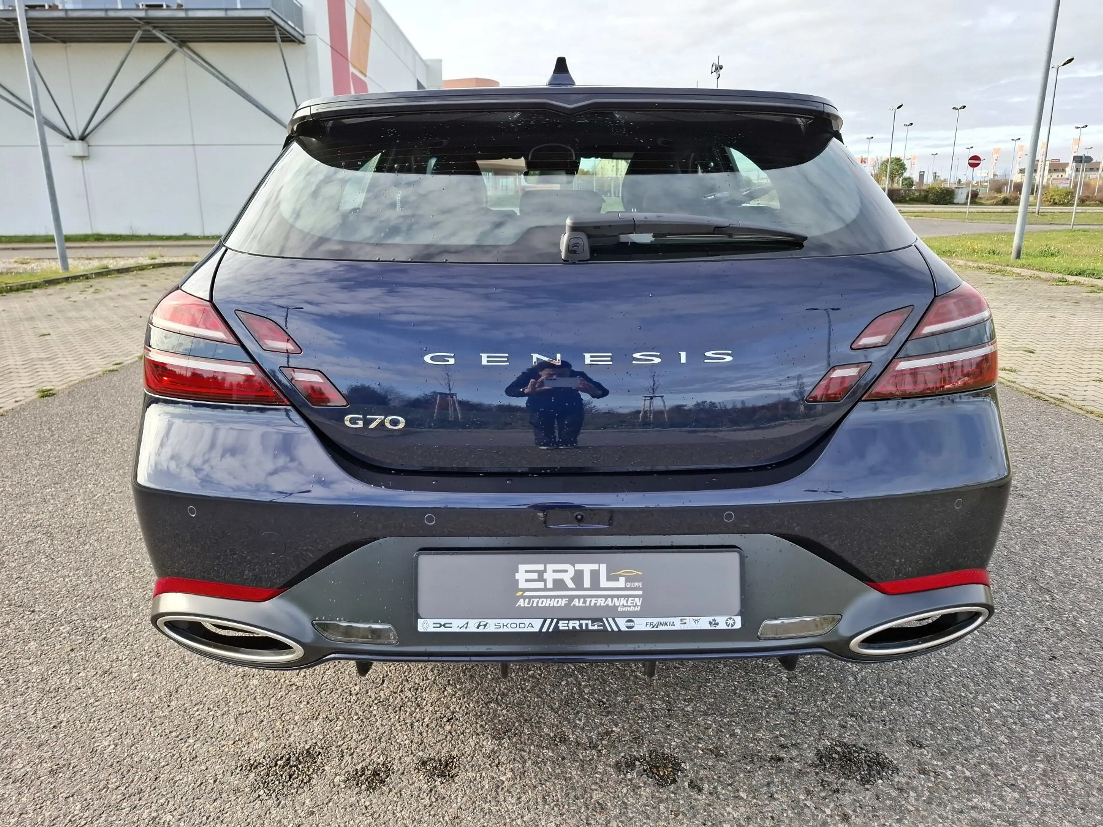 Genesis G70 GX8 Shooting Brake 2.0T AWD Sport — photo 7