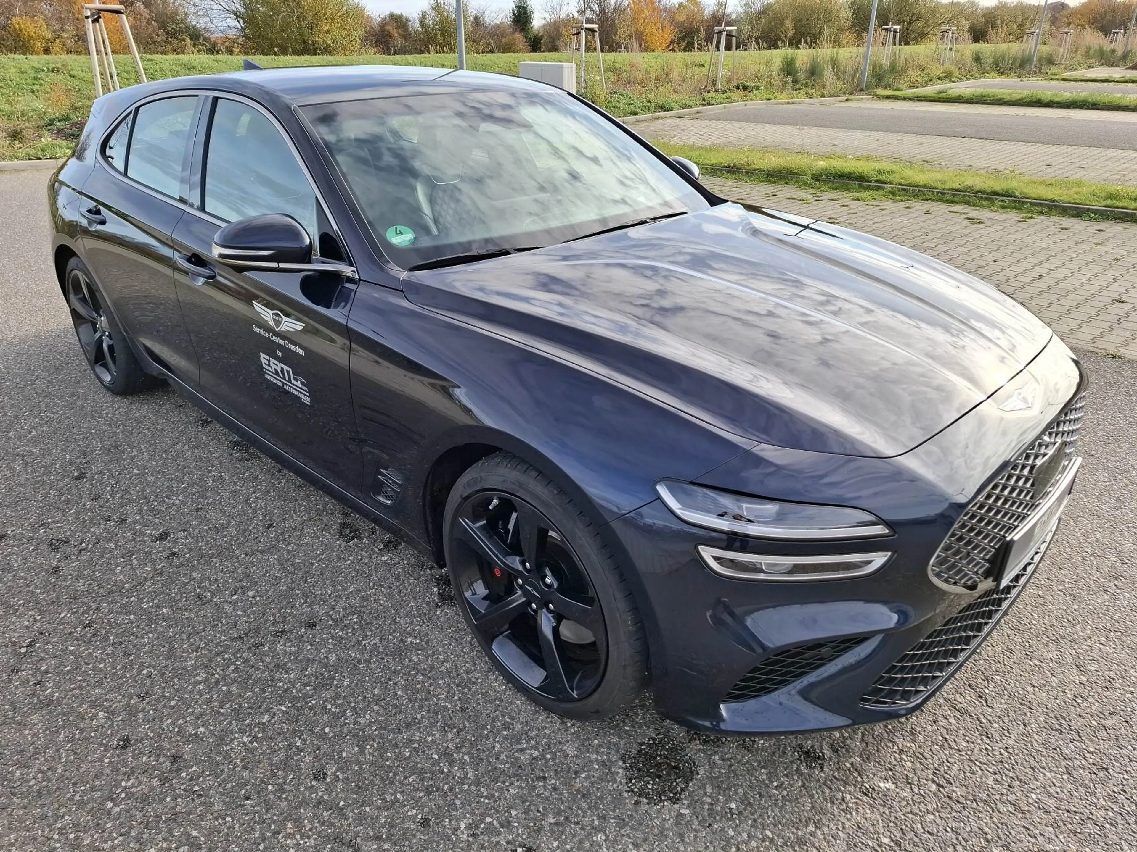 Genesis G70 GX8 Shooting Brake 2.0T AWD Sport — photo 3