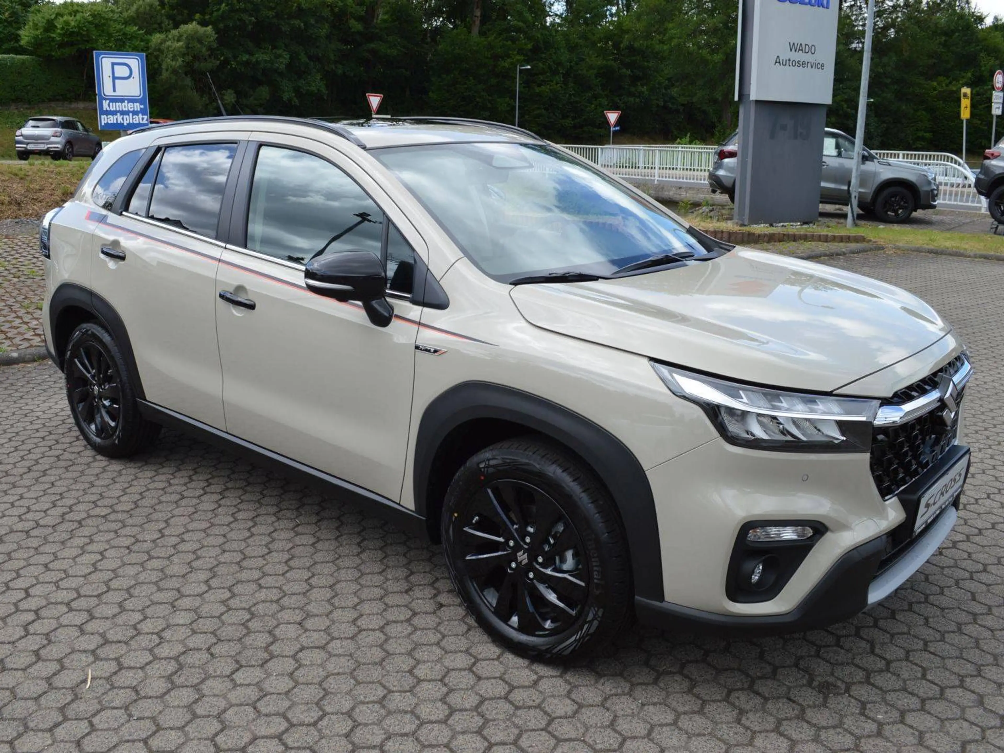 Suzuki S-Cross S-Cross 1.4 Boosterjet Hybrid ALLGRIP Comfort+ SOMO "X-ITE" WRÄ* — photo 9