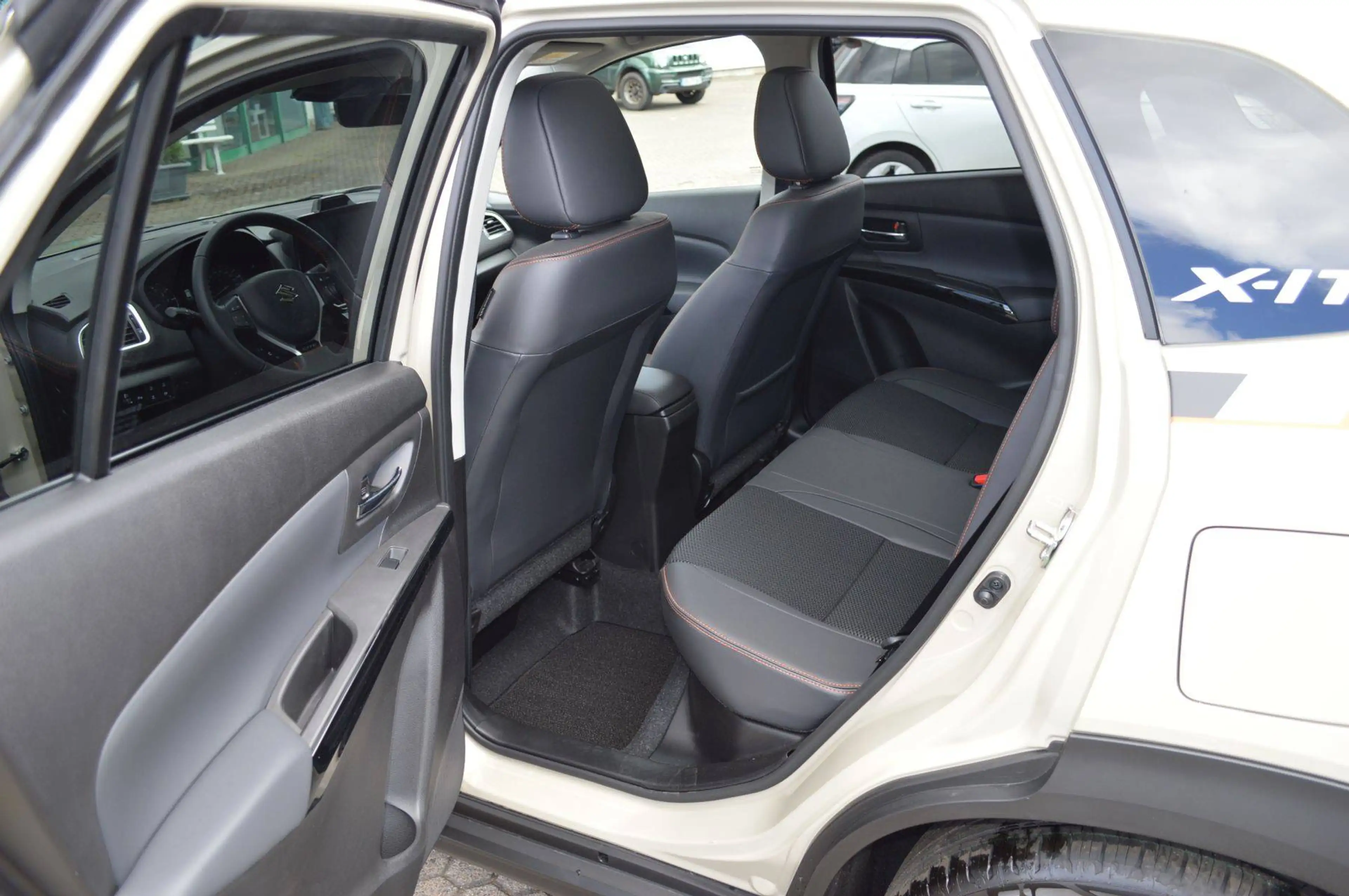 Suzuki S-Cross S-Cross 1.4 Boosterjet Hybrid ALLGRIP Comfort+ SOMO "X-ITE" WRÄ* — photo 12
