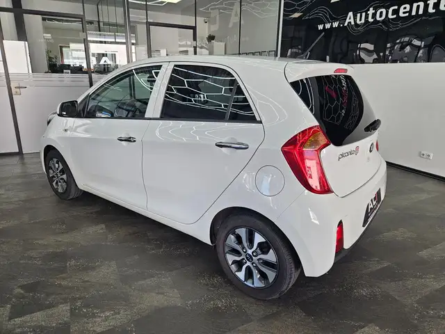 Kia Picanto view 4
