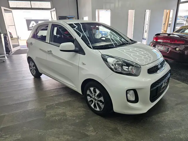 Kia Picanto view 8