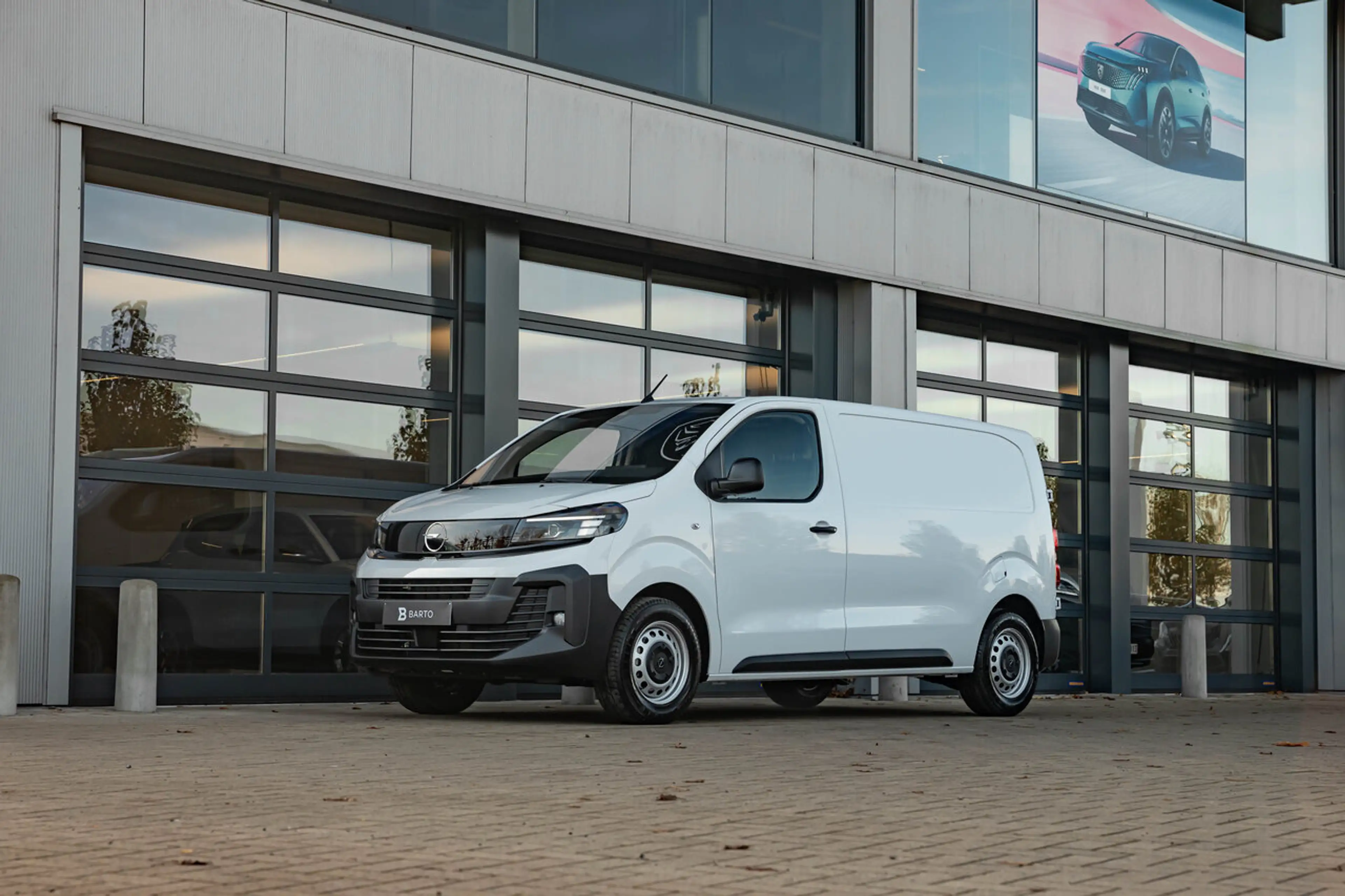 Opel Vivaro L2 | 136 PK | 75 kWh | Camera | Dodehoekdet. | ... — photo 2