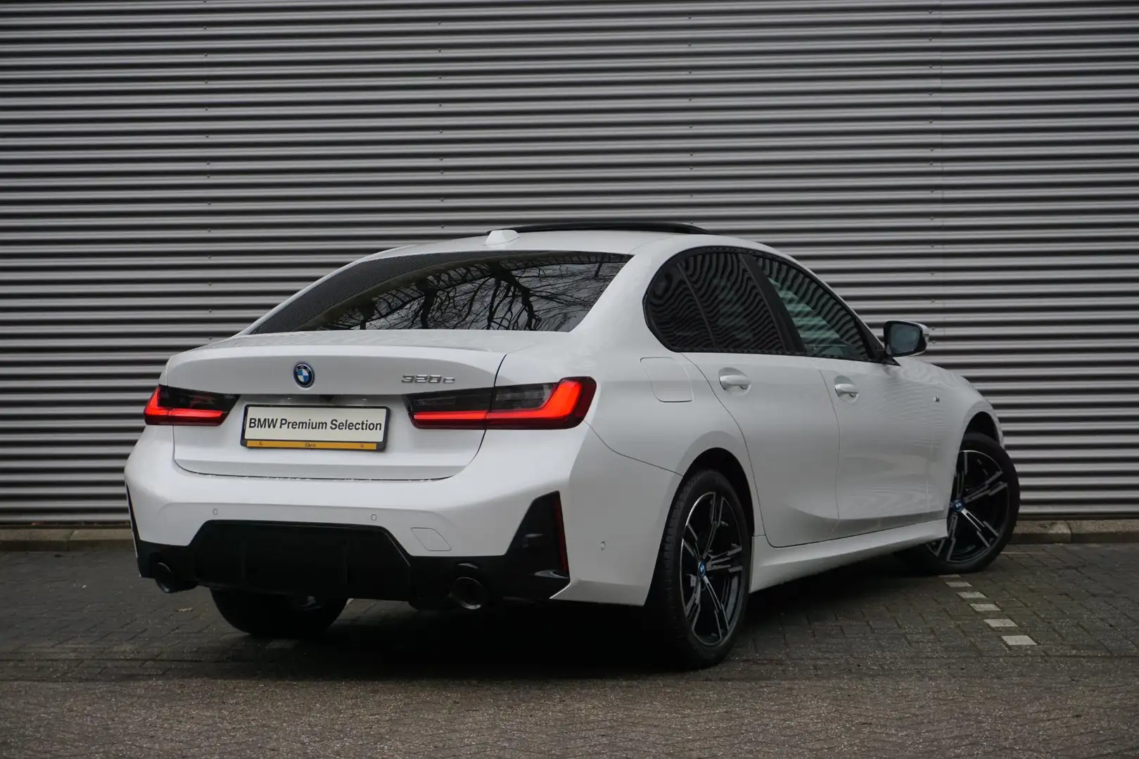 BMW 320 3 Serie Sedan 320e Aut. M Sportpakket / Active Cru Bianco - 2