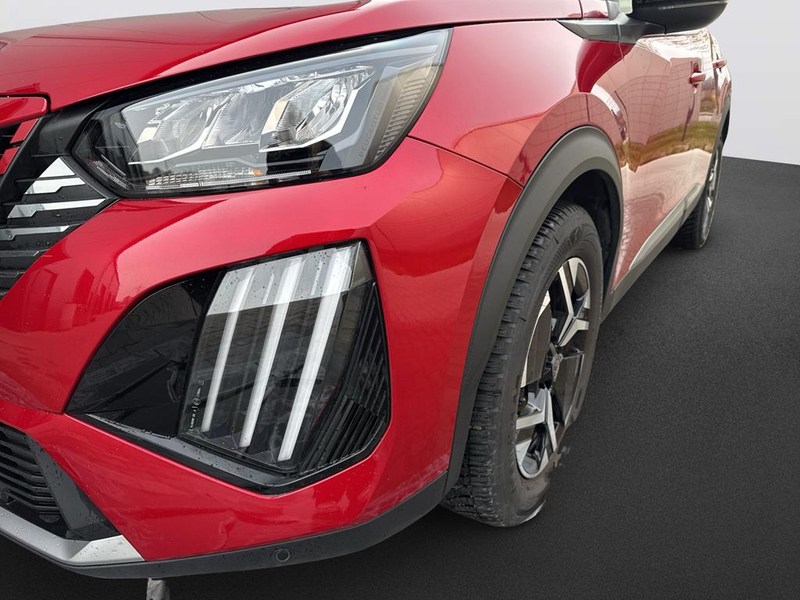Peugeot 2008 1.2 PureTech 100 Allure — photo 8