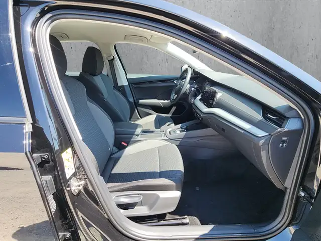 Skoda Octavia view 13