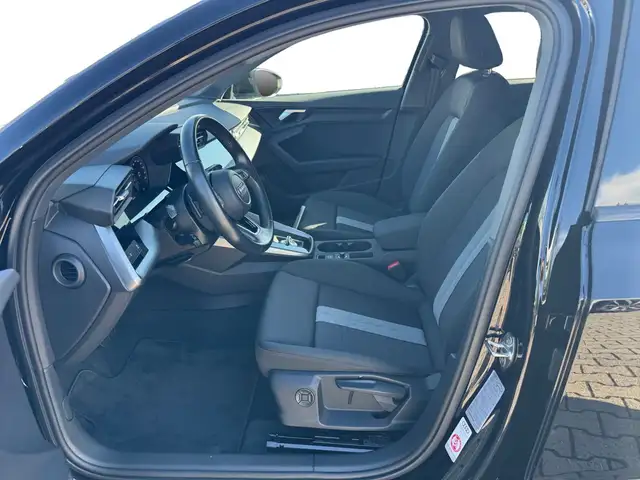 Audi A3 view 4