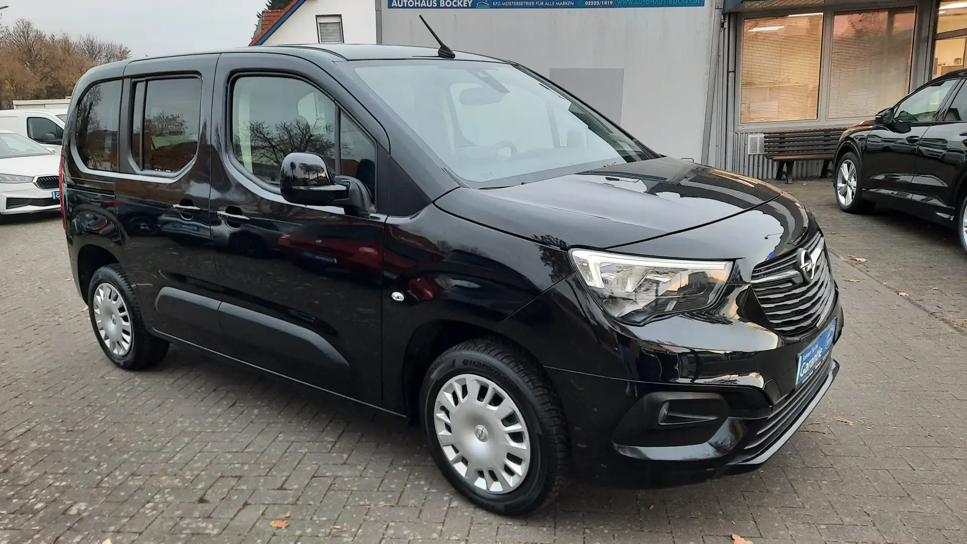 Opel Combo Elegance *1.HAND/KAMERA/NAVI* Schwarz - 2