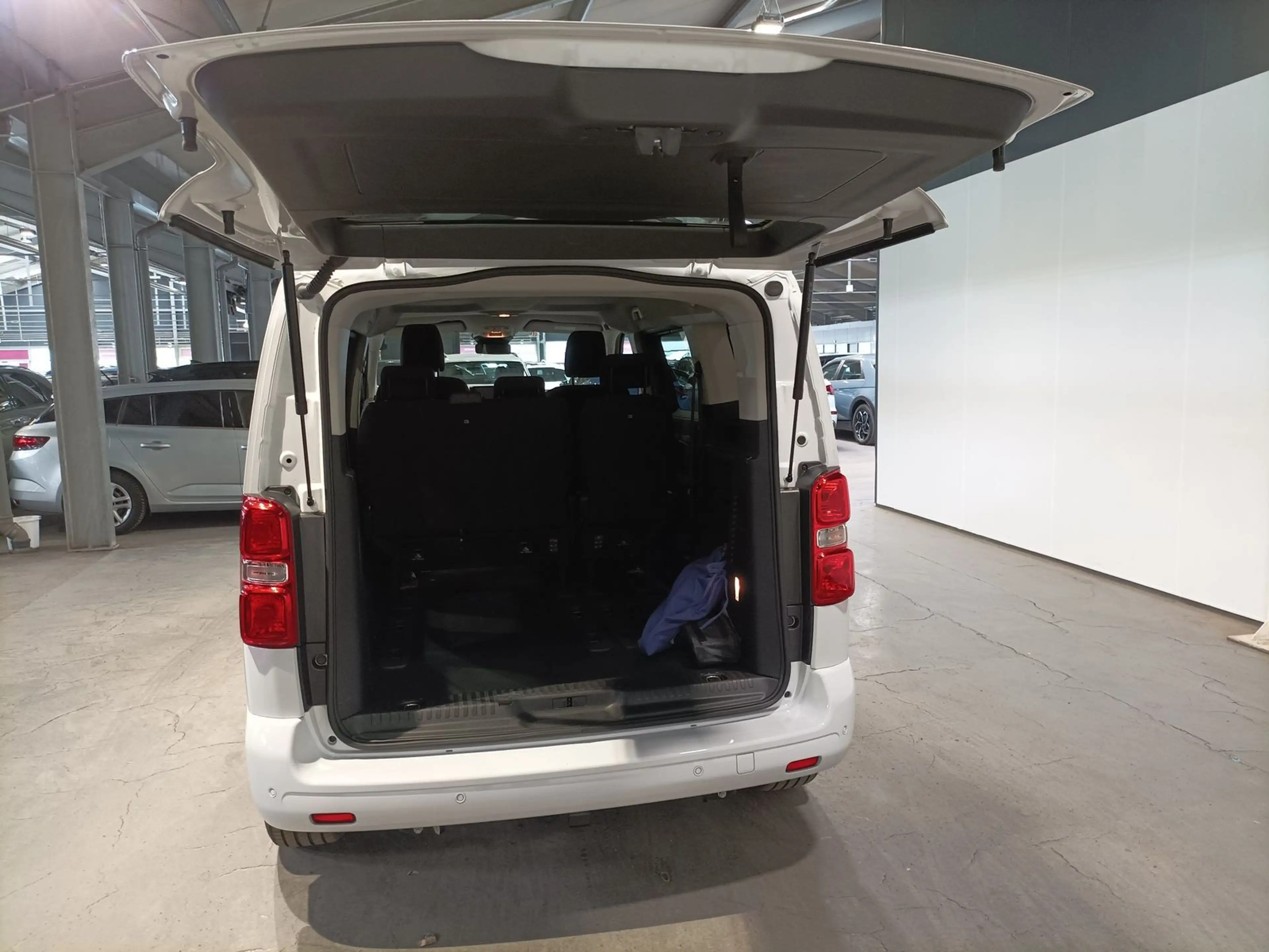 Citroen Spacetourer Spacetourer 2.0 BlueHDi Plus M|LED|PDC|AHK — photo 6
