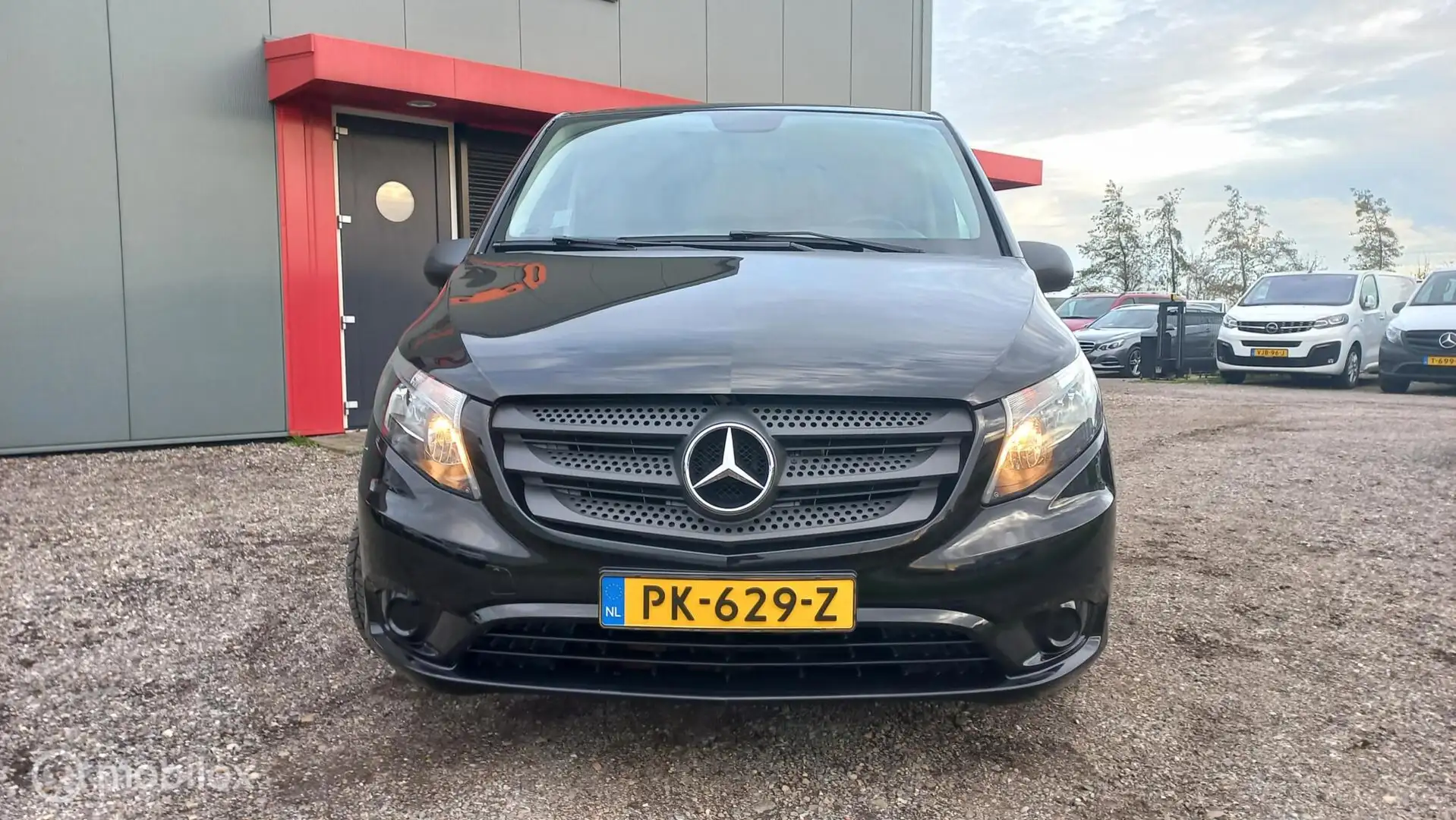 Mercedes-Benz Vito Tourer 114 BlueTEC Pro Extra Lang Noir - 2