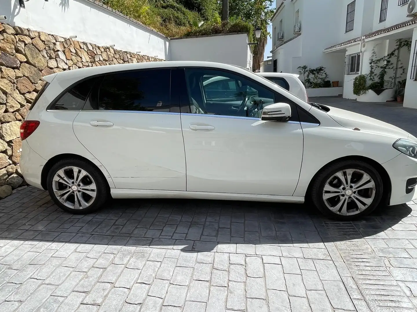 Mercedes-Benz B 180 (CDI) d 7G-DCT - 2