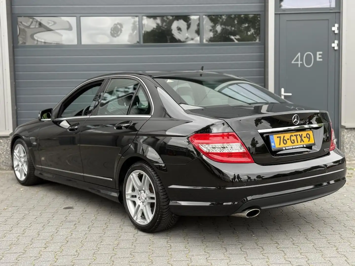 Mercedes-Benz C 180 K Avantgarde |1e eig|AMG-pakket|Dealer onderhouden Zwart - 2