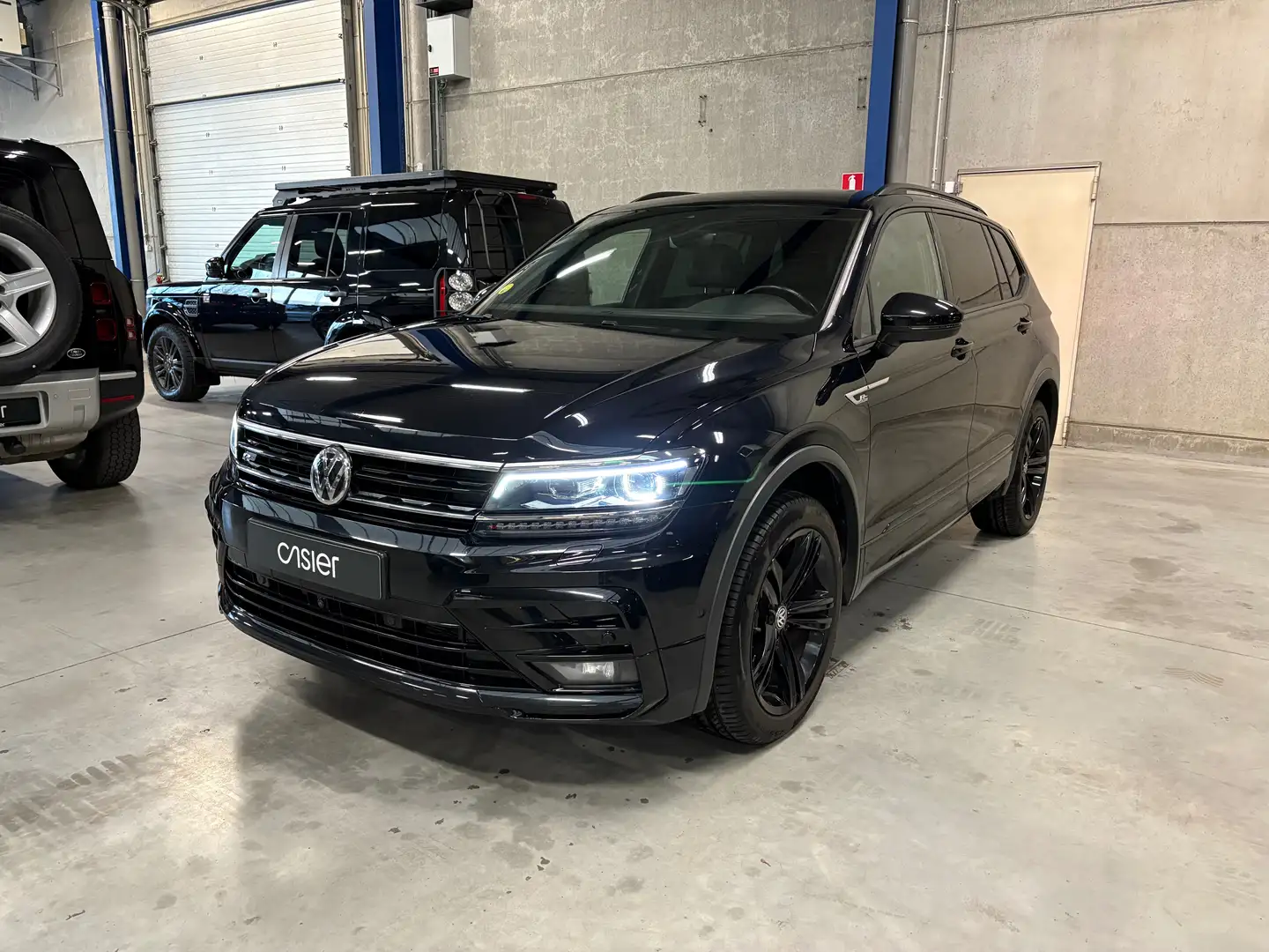 Volkswagen Tiguan Allspace 2.0 TDI DSG R-Line l 7-SEAT l Pano l Leather l ACC Noir - 1