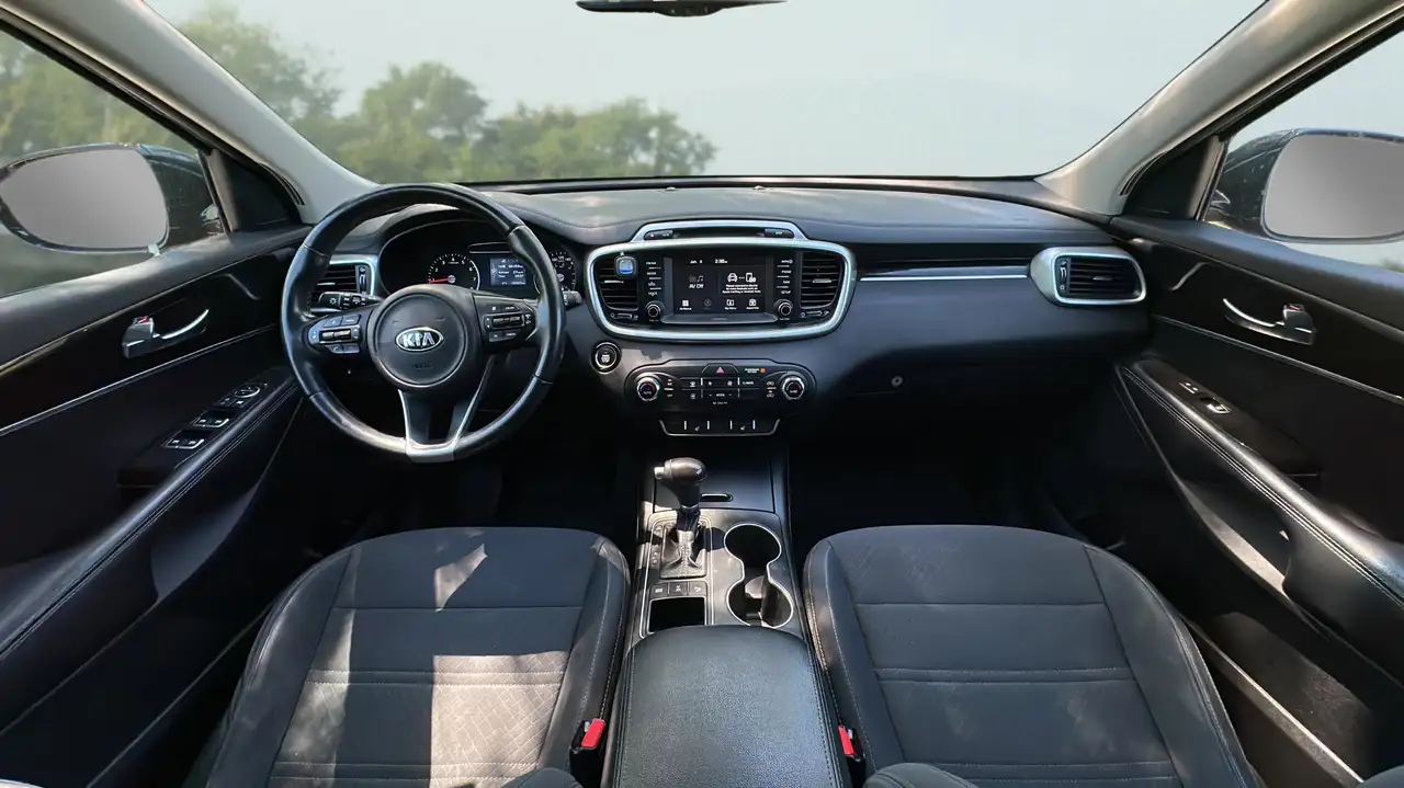 Kia Sorento снимка Kia Sorento