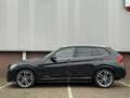 BMW X1 Automaat sDrive20i High Exec. Zwart - thumbnail 2