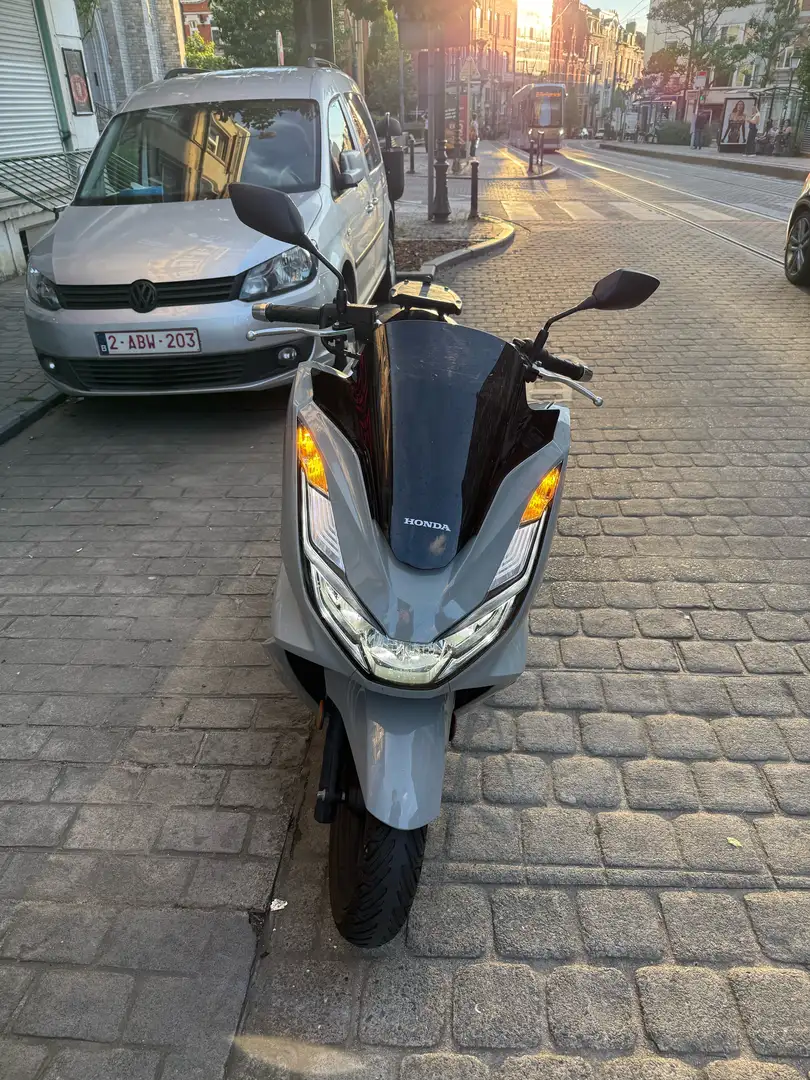Honda PCX 125 Nardo Gray - 1