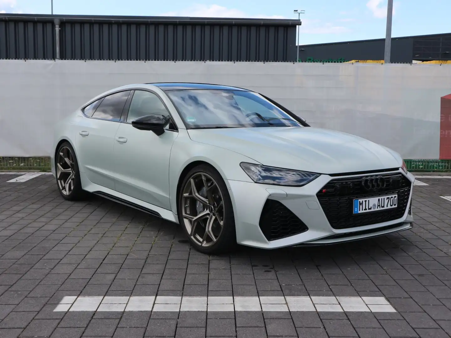 Audi RS7 performance*TAUSILBERMATT*B&O*HuD Silber - 2