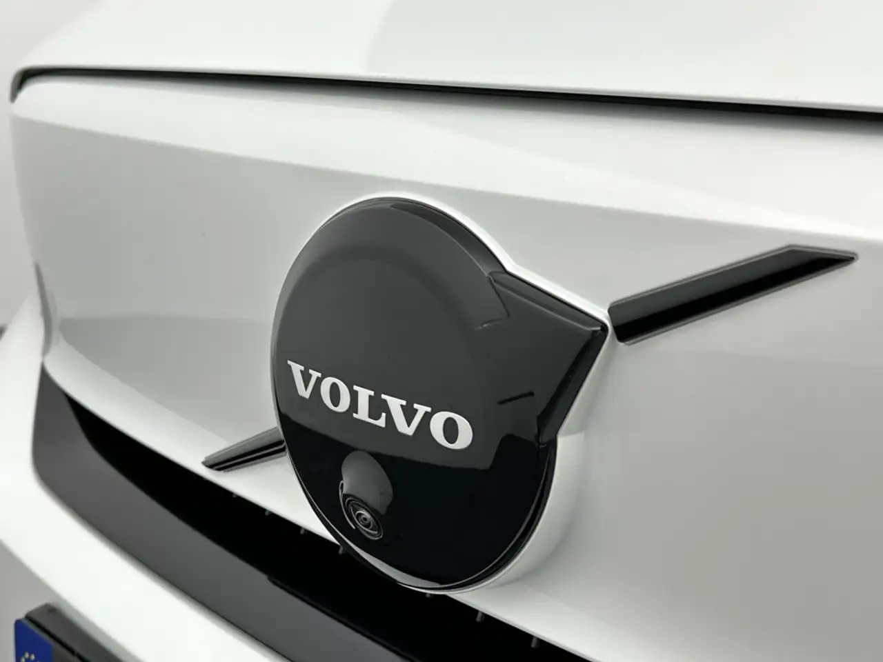 Volvo EC40 2026 — фото 9