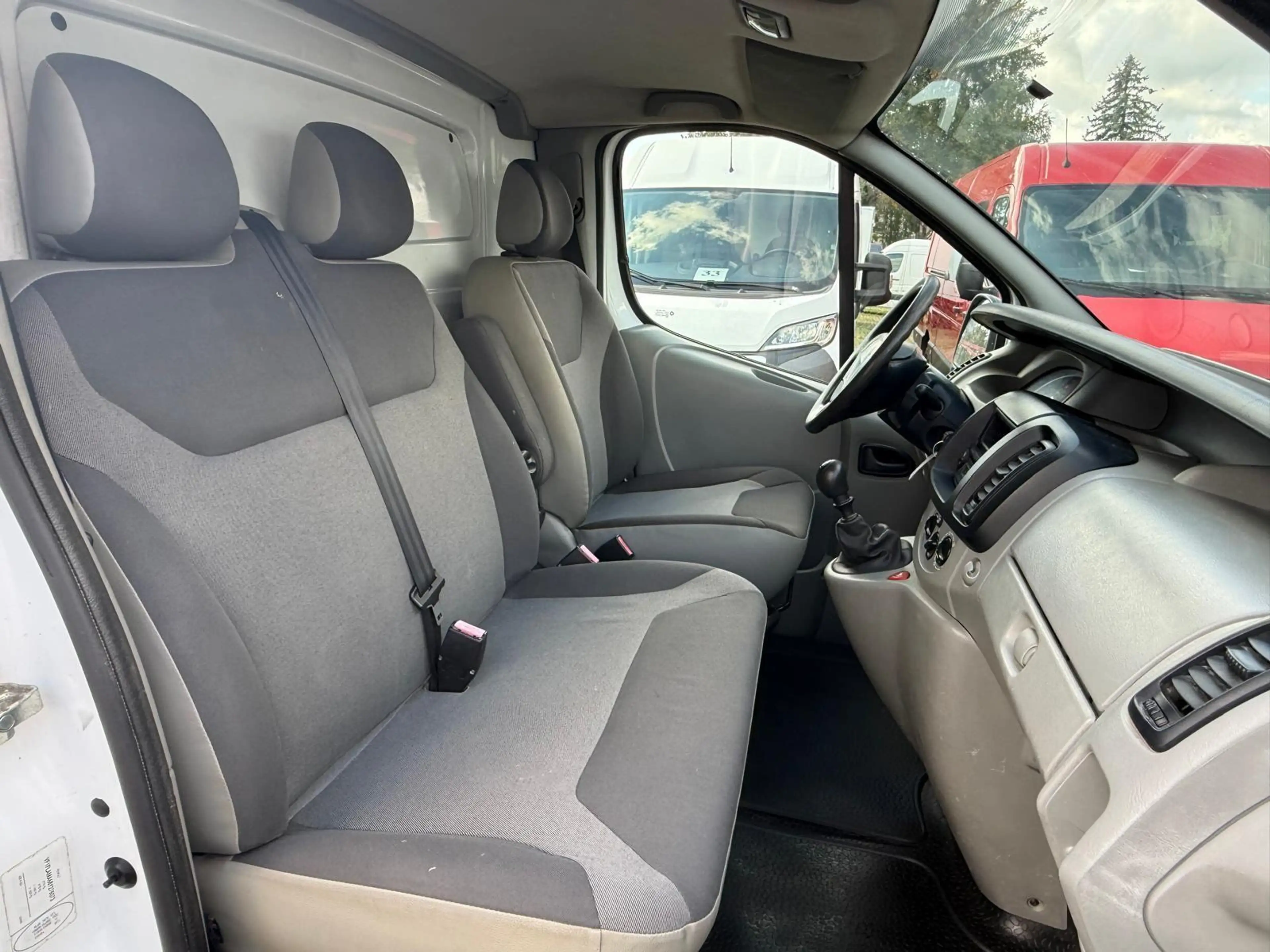 Renault Trafic 2.0 dCi//2.Hand//AHK//PDC//HU NEU// — photo 14