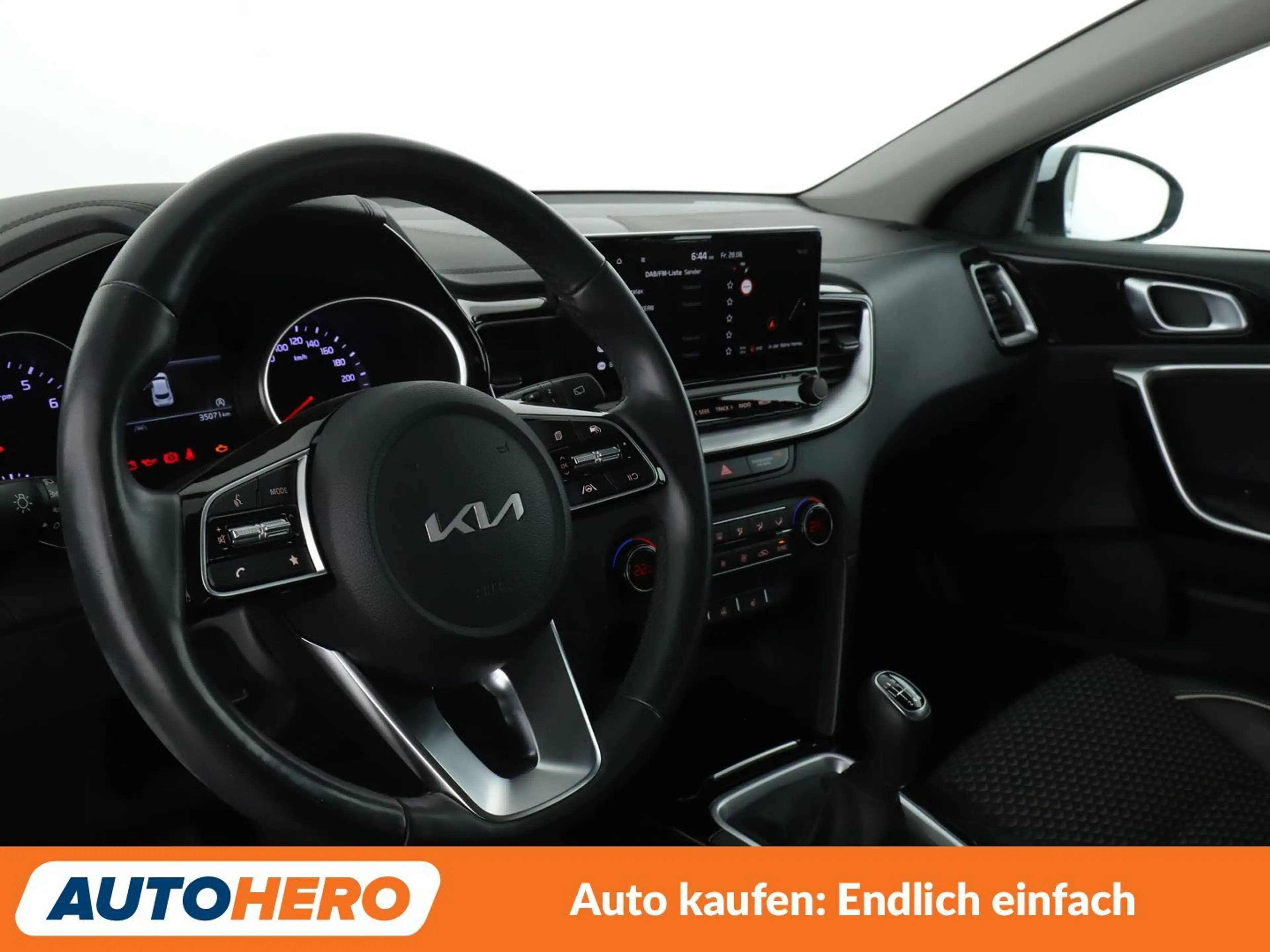 Kia XCeed 1.5 TGDI Spirit*NAVI*LED*TEMPO*CAM*PDC*SHZ* — photo 11