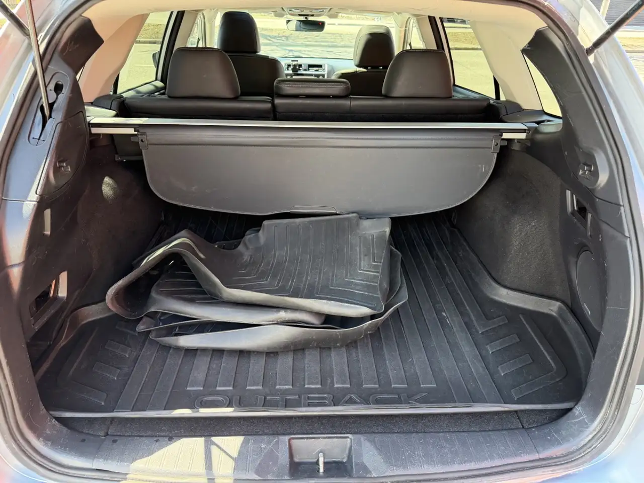 Subaru OUTBACK снимка Subaru OUTBACK