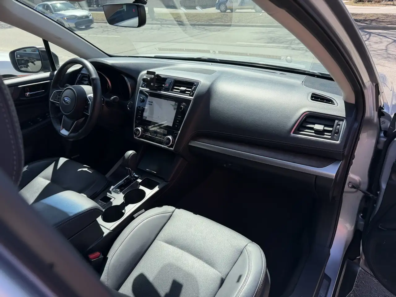 Subaru OUTBACK снимка Subaru OUTBACK
